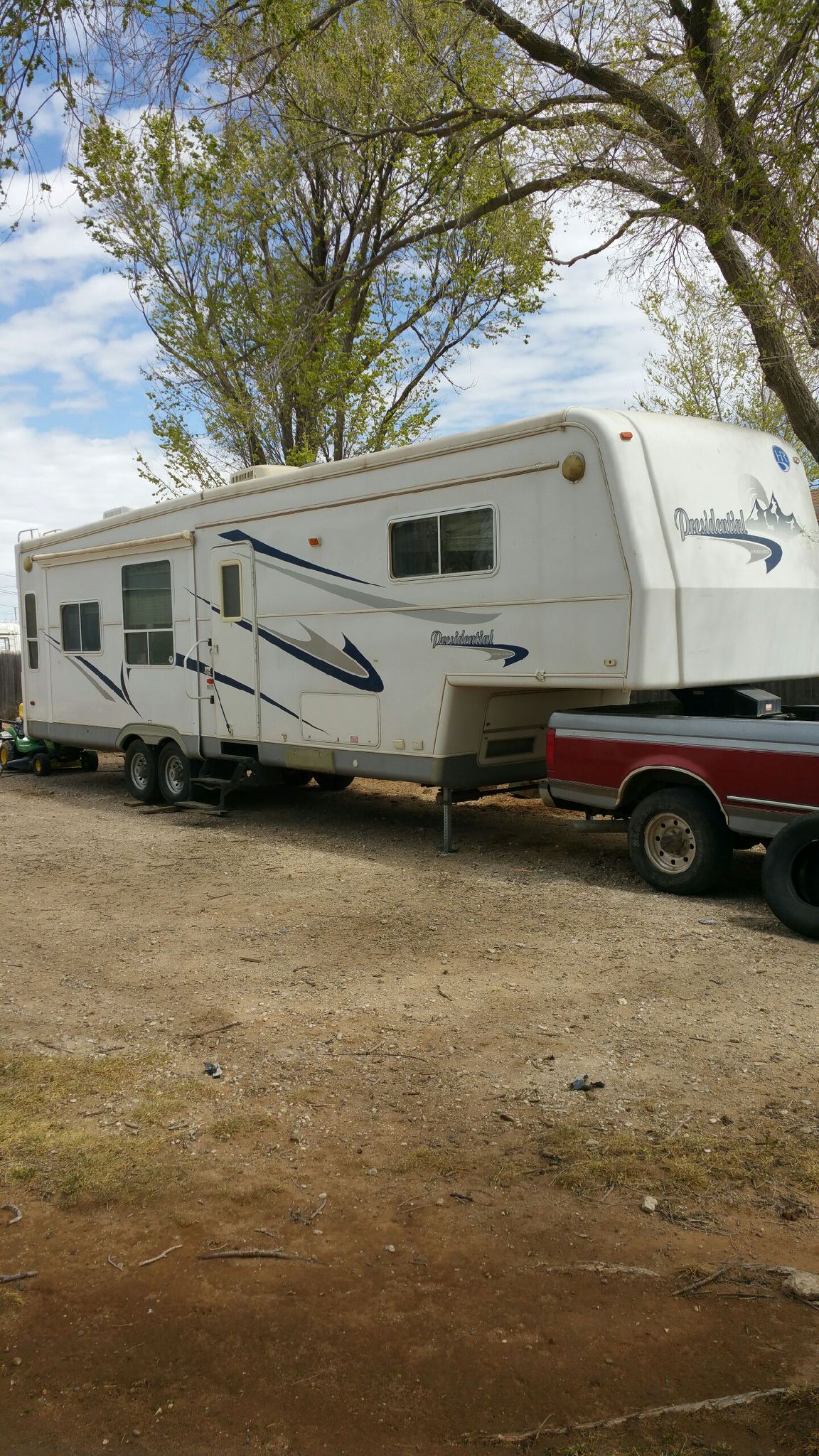 2003 Holiday Rambler Presidential FifthWheel Rental in Dalhart, TX Outdoorsy