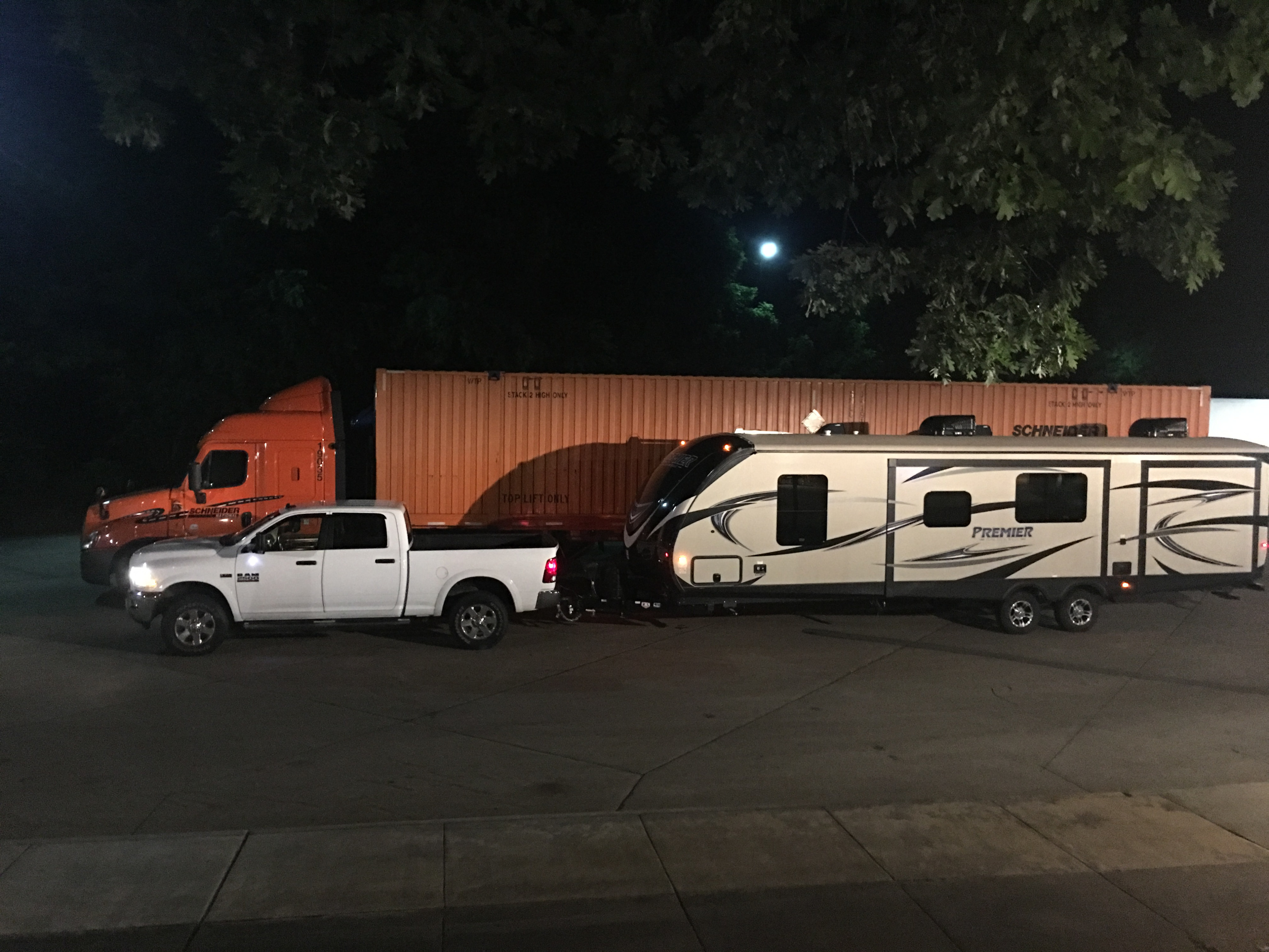 2015 Keystone Bullet Premier Trailer Rental in Harrisonburg, VA Outdoorsy