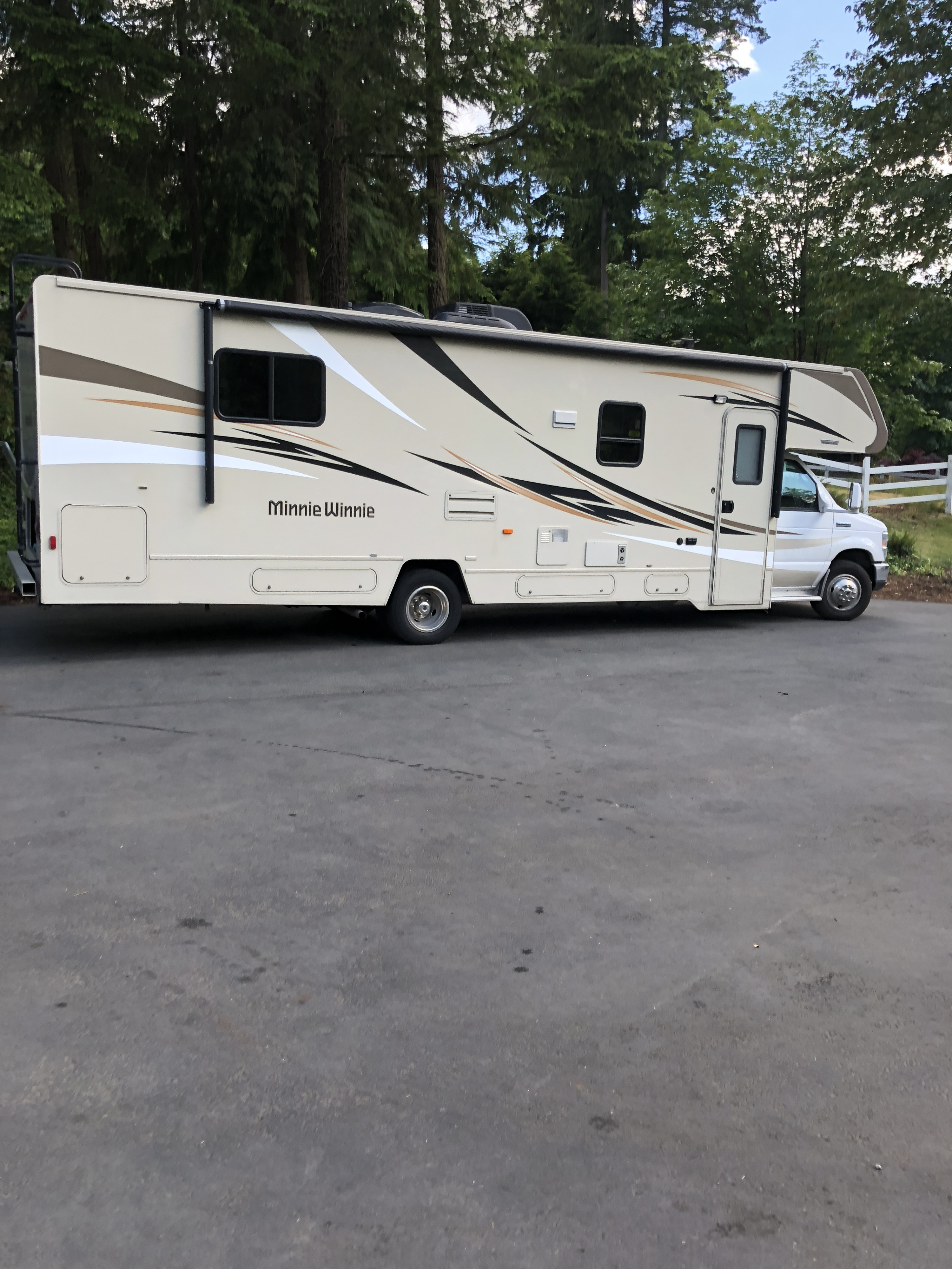 2017 Winnebago Minnie Winnie 31D RV For Sale In Halifax, MA, 46% OFF