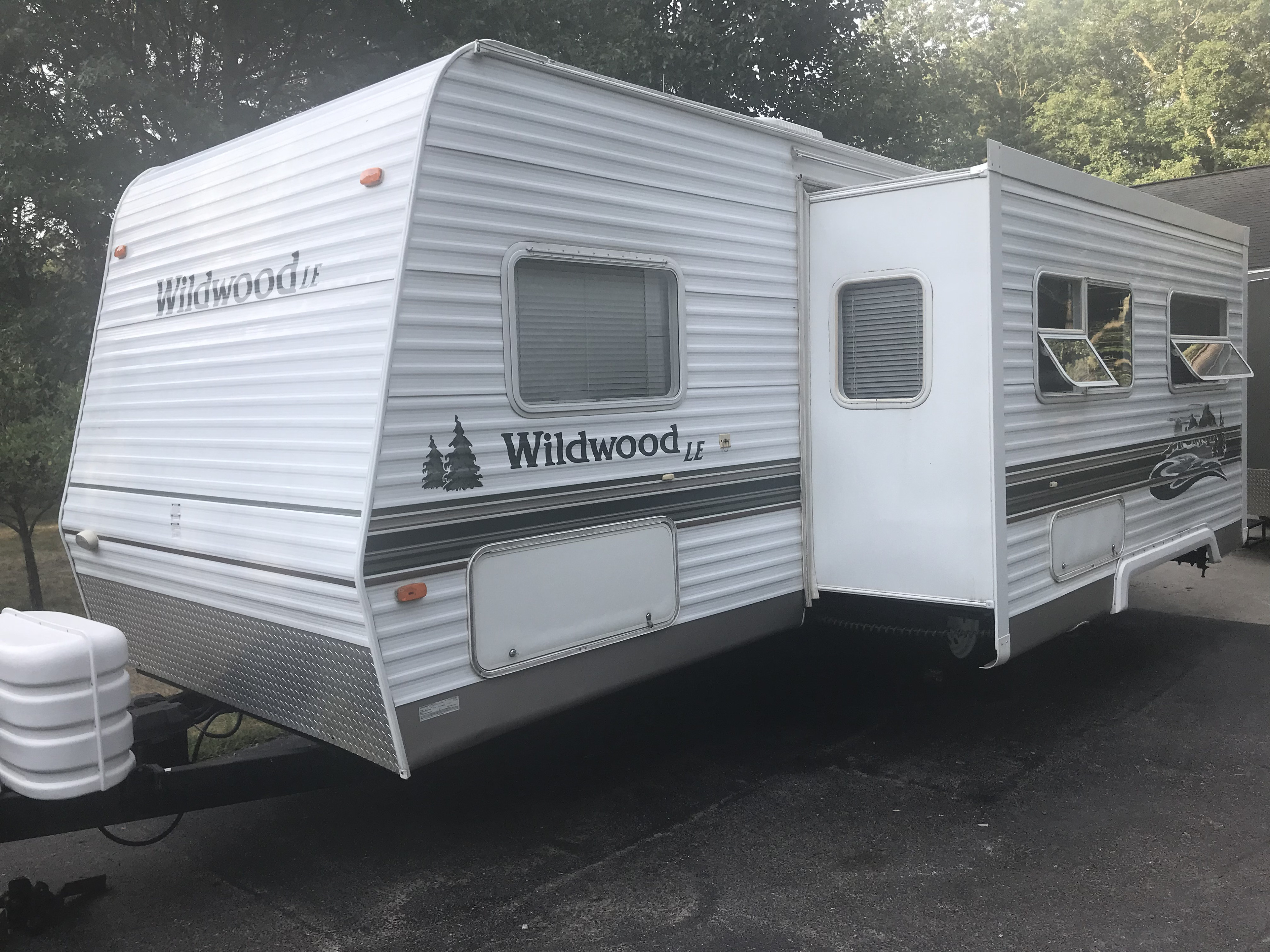 Photos | 2005 Forest River Wildwood Travel Trailer Rental in Fruitport, MI  | Outdoorsy