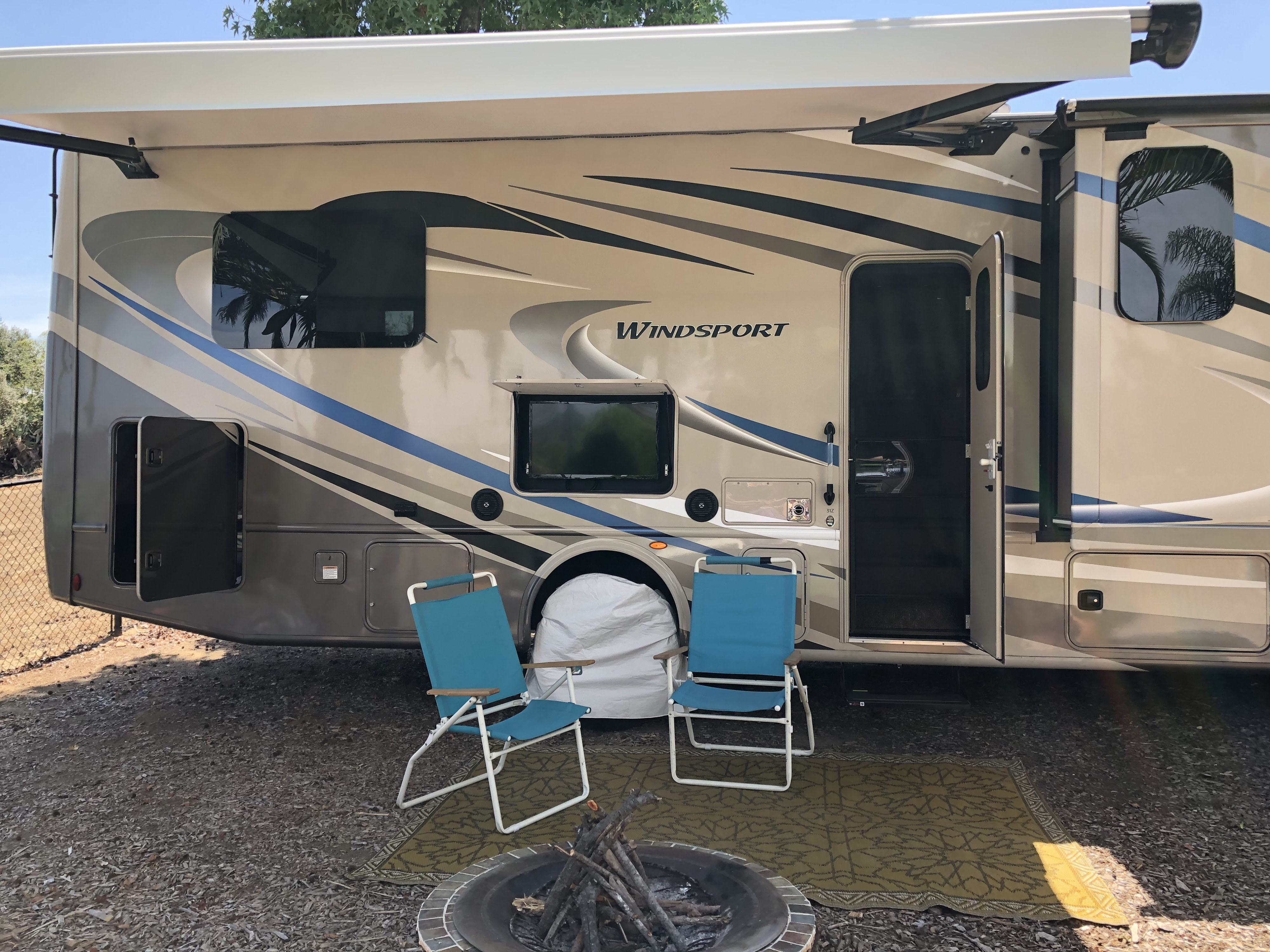 2018 Thor Motor Coach Windsport Class A Rental in Vista, CA | Outdoorsy