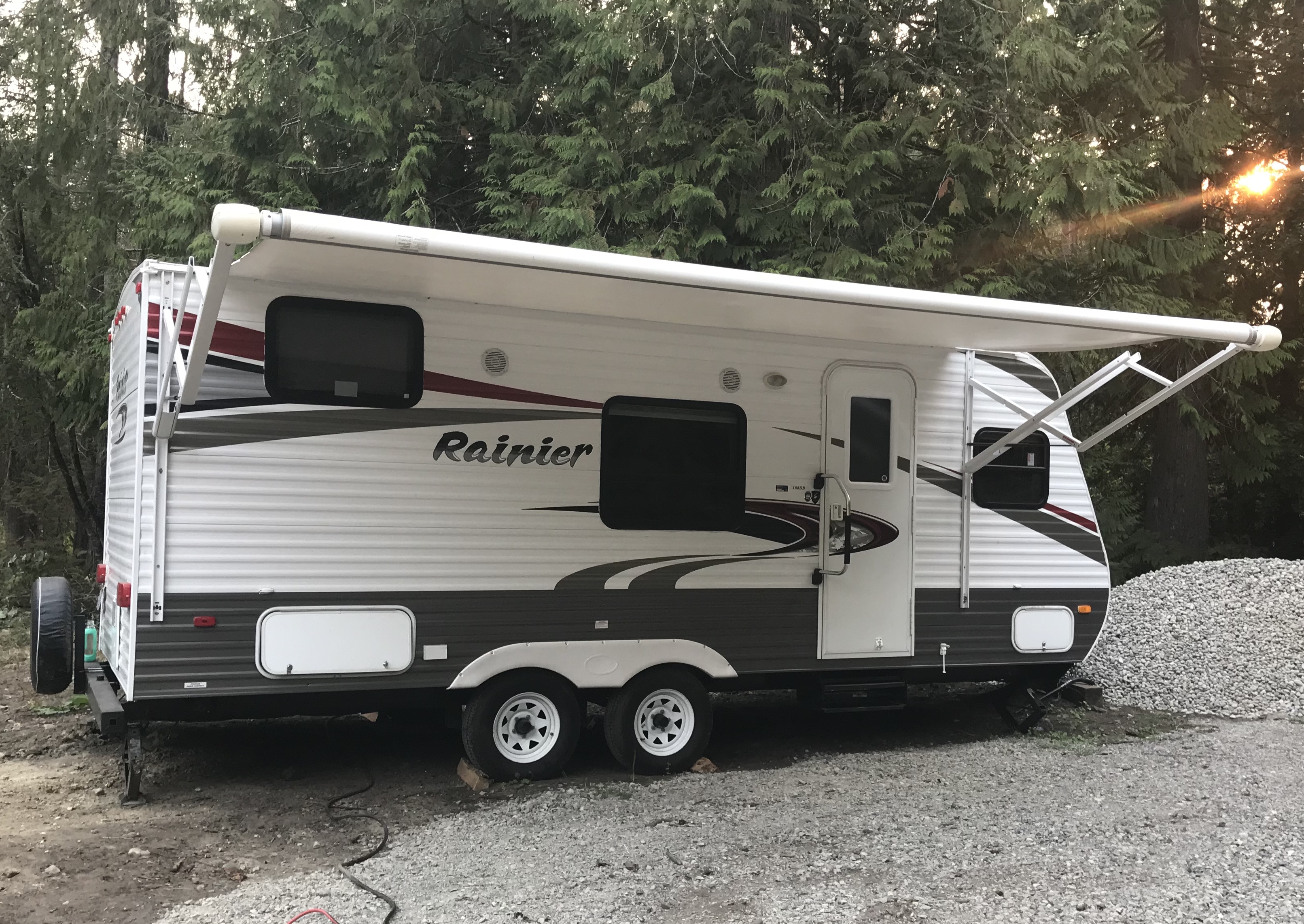 2011 Dutchmen Rainier Trailer Rental in Olympia, WA Outdoorsy