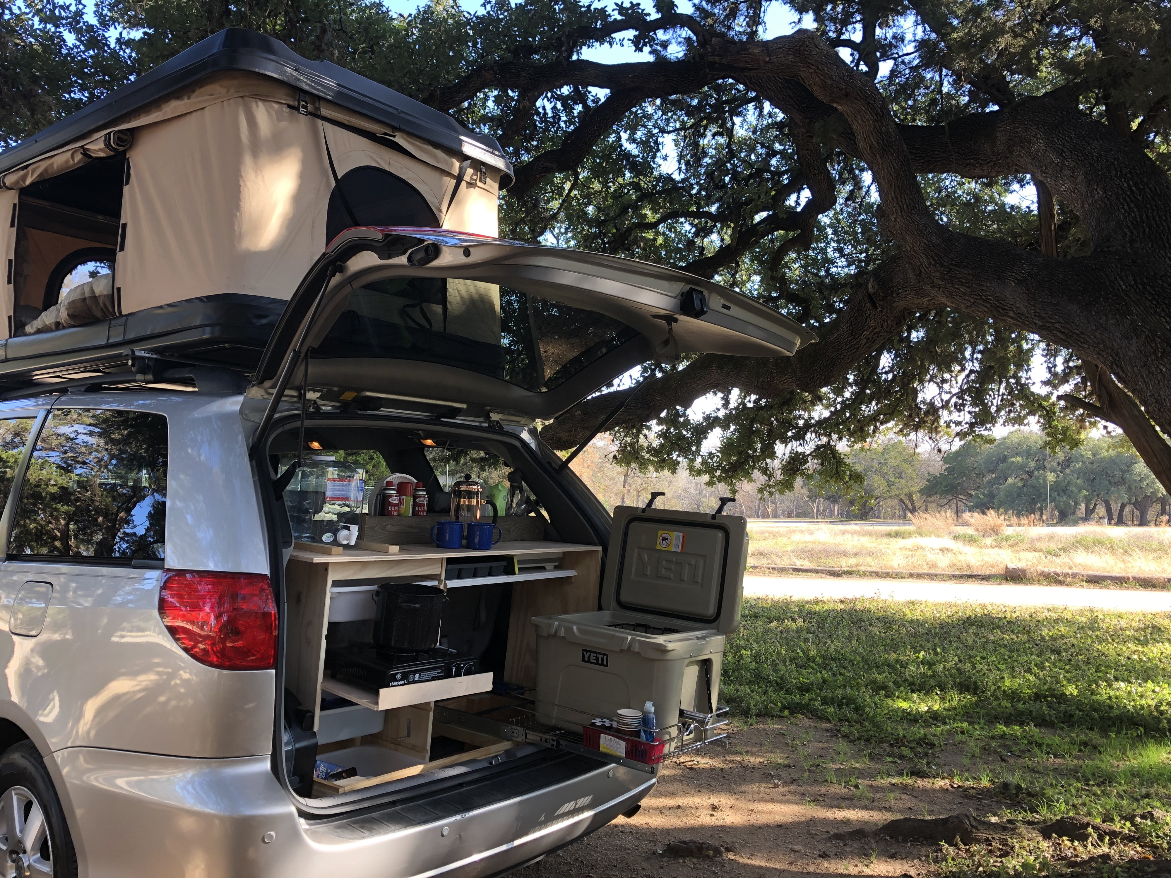 toyota sienna camper