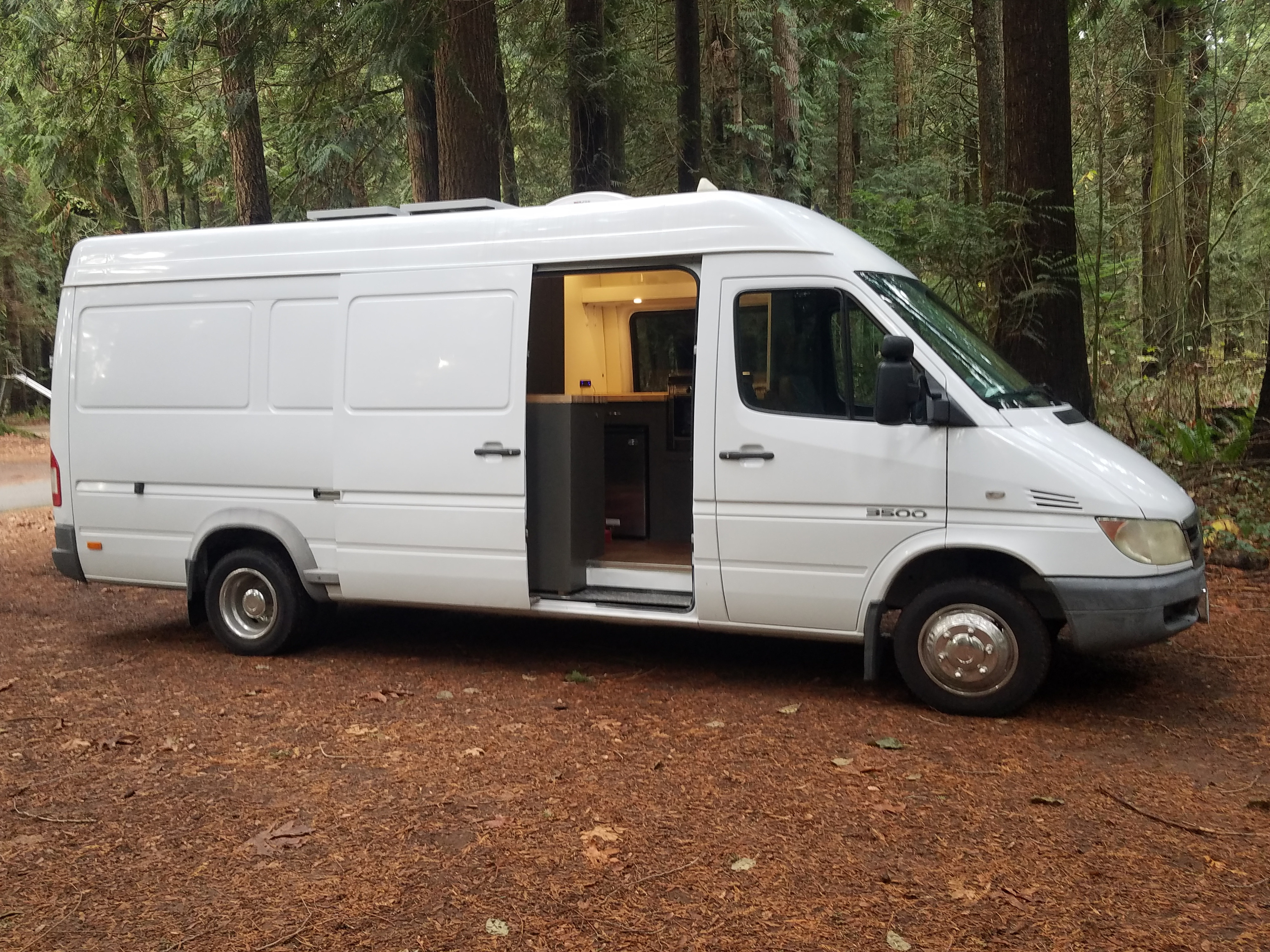 dodge sprinter camper van