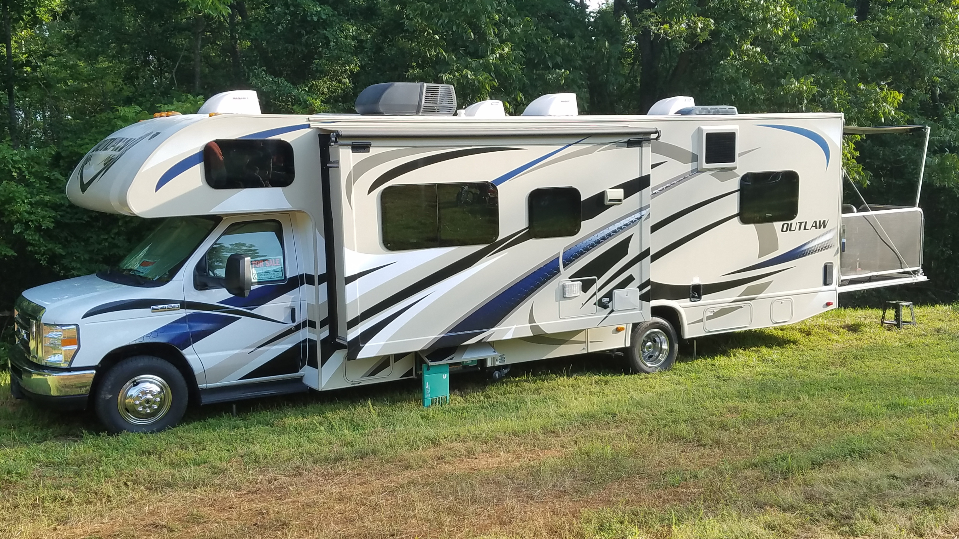 2016 Thor Motor Coach Outlaw Toy Hauler Rental In Cary Nc Outdoorsy