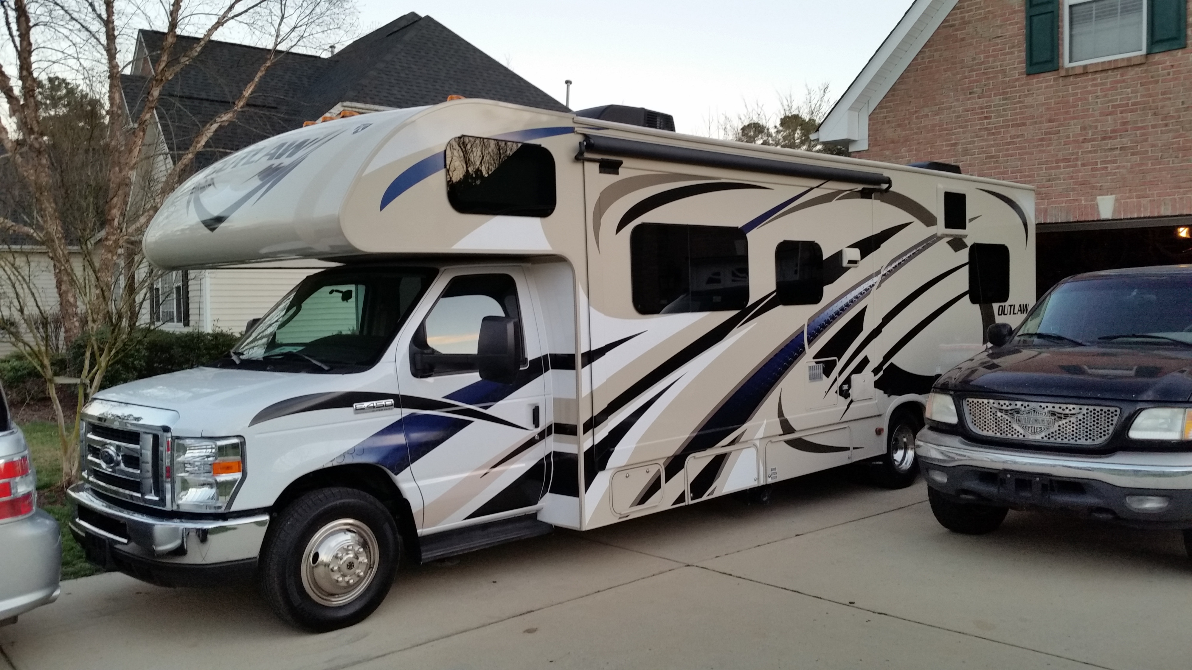 Motorized Toy Hauler Rv Home Alqu