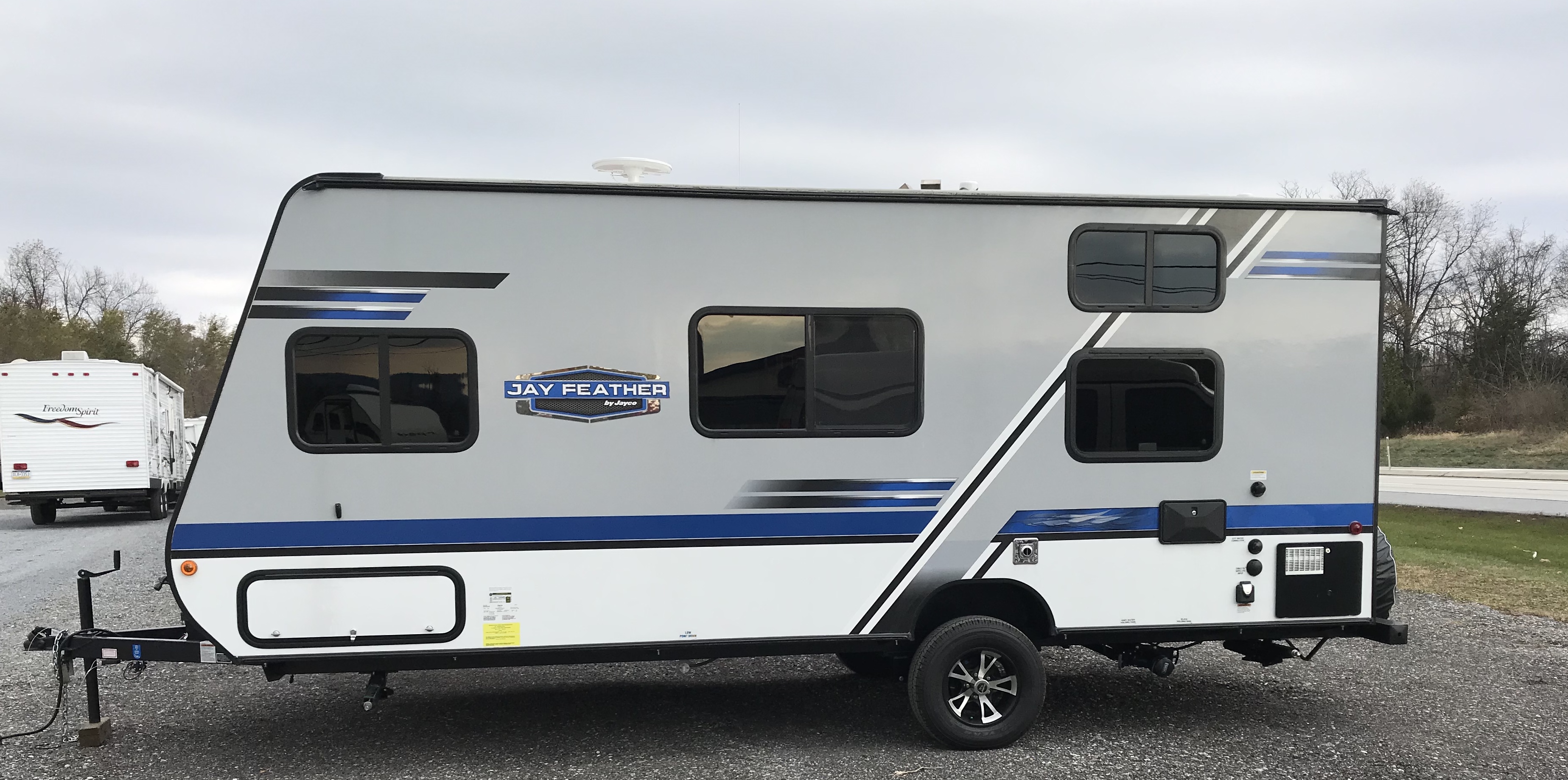 Photos 2018 Jayco Jay Feather 19BH Trailer Rental in Dillsburg, PA