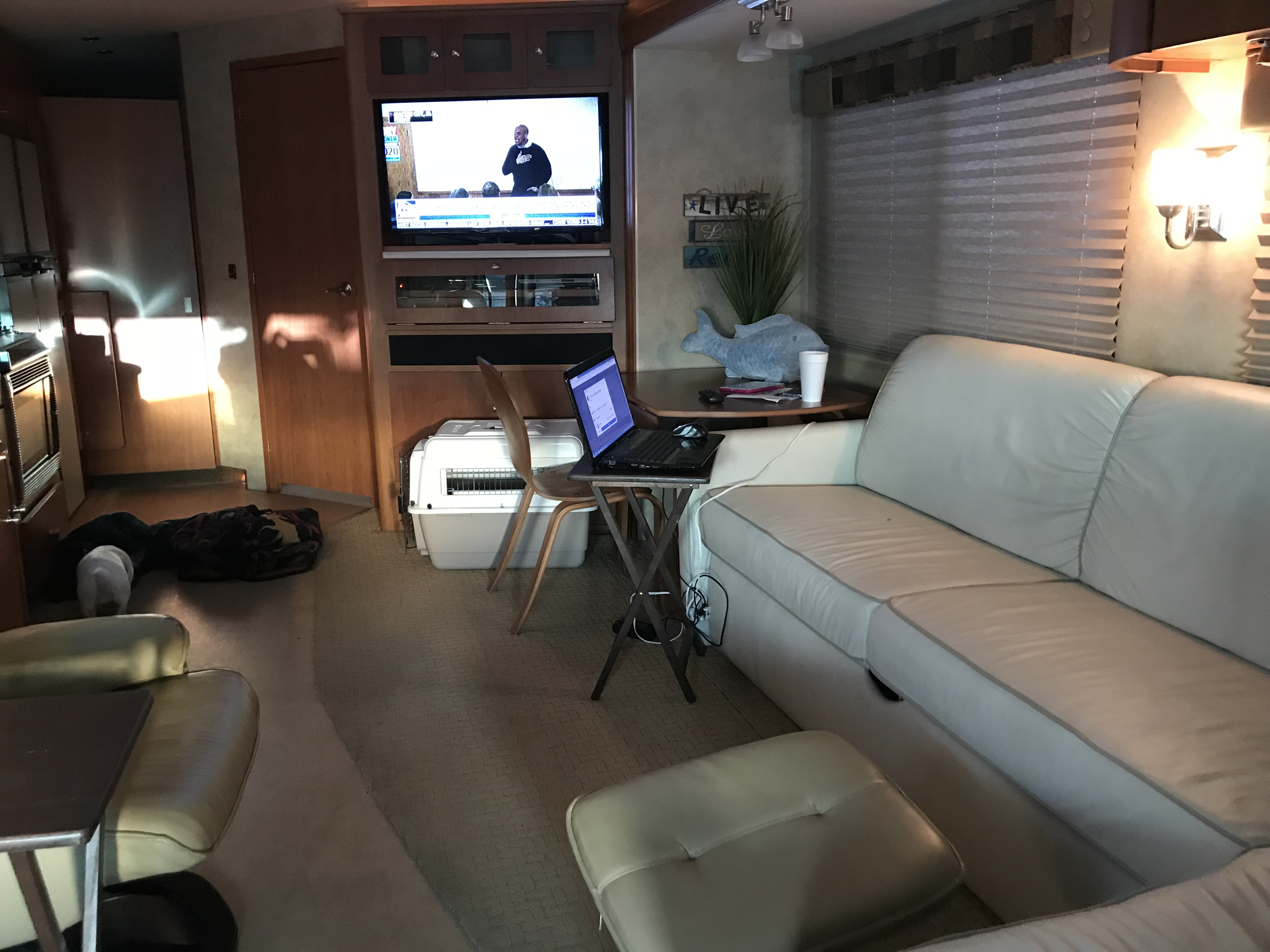 2008 Itasca Latitude Class A Rental in Osteen, FL Outdoorsy