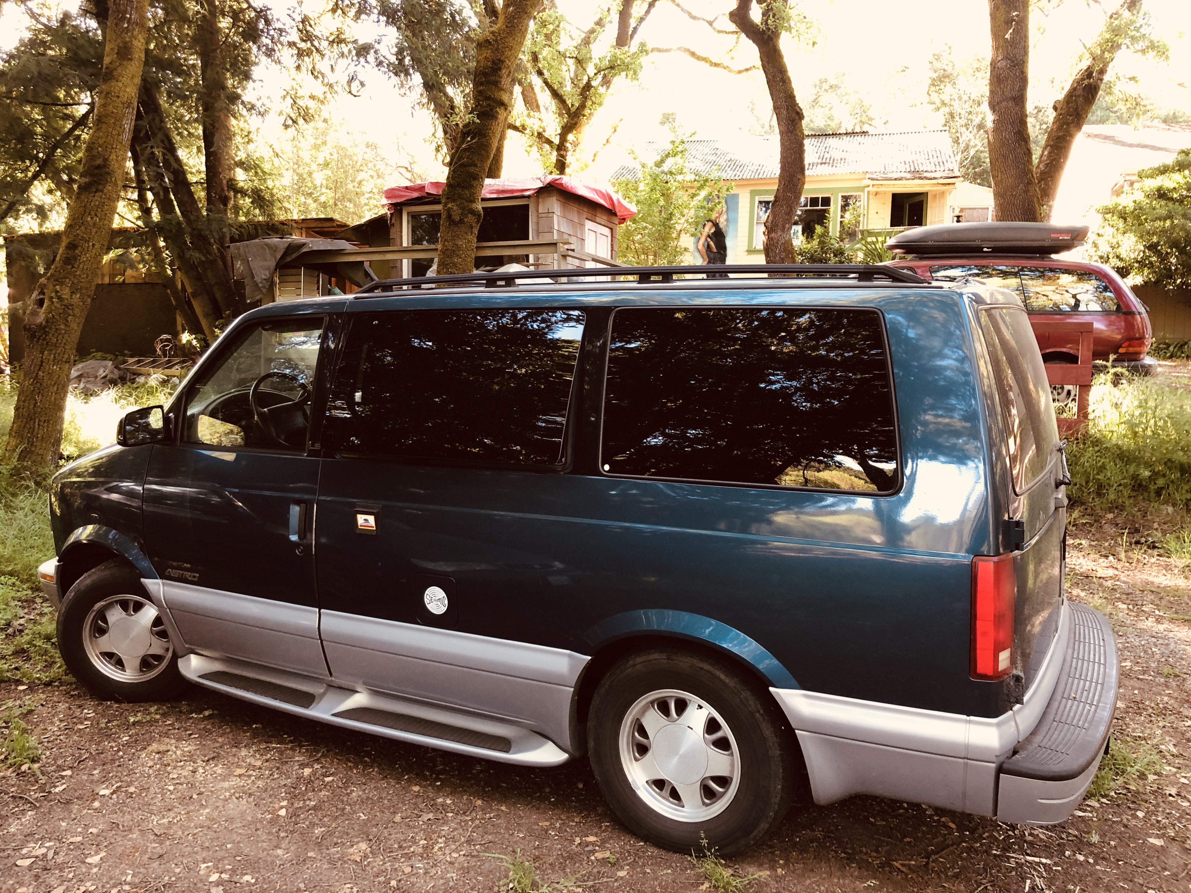 1997 Chevrolet Astro van Camper Van Rental in Napa, CA