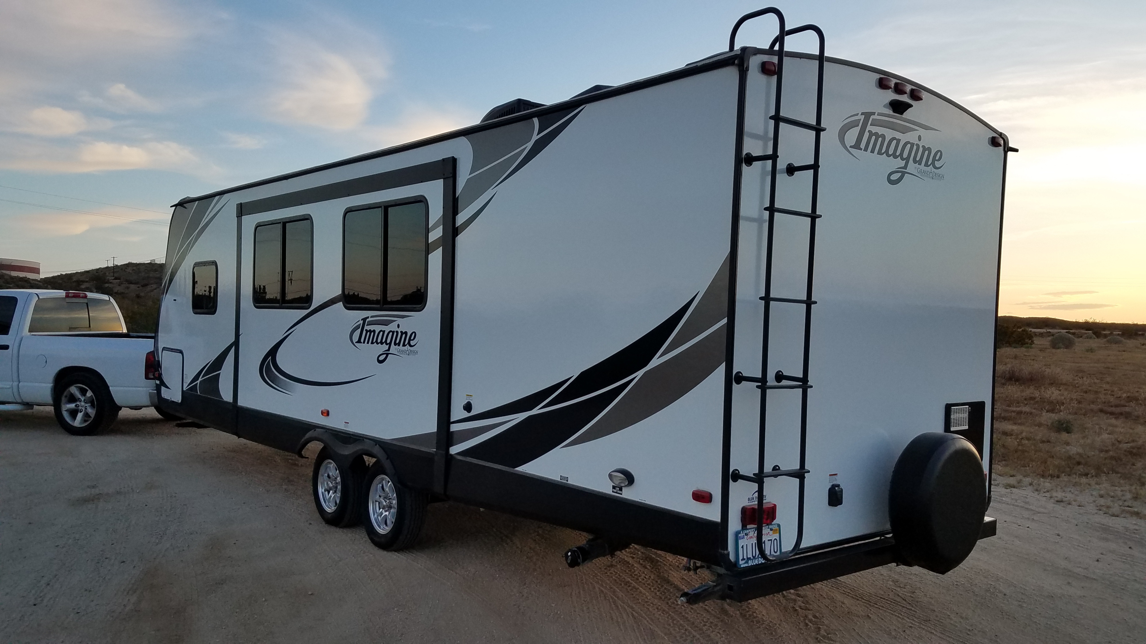 Travel trailer RV Rental 