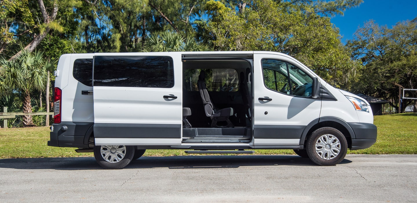 size ford passenger van with windows