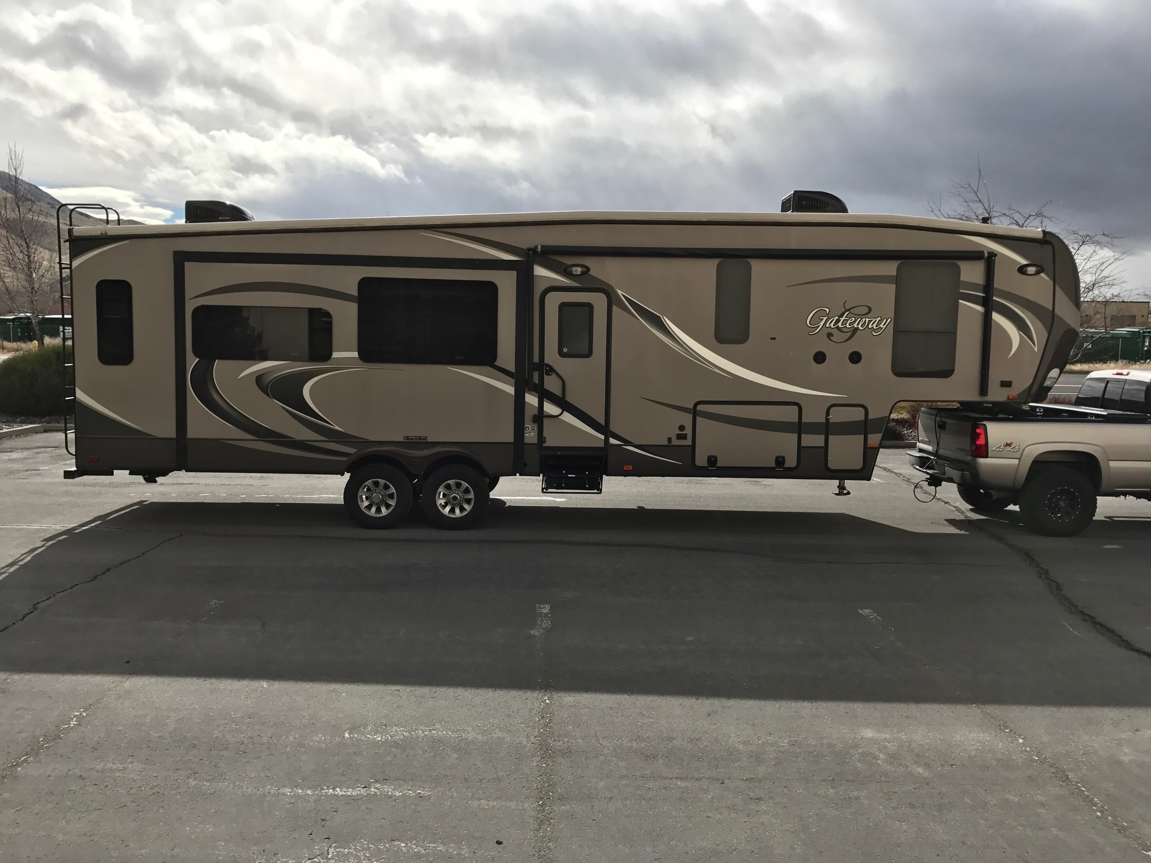 2015 Heartland Gateway FifthWheel Rental in Reno, NV Outdoorsy