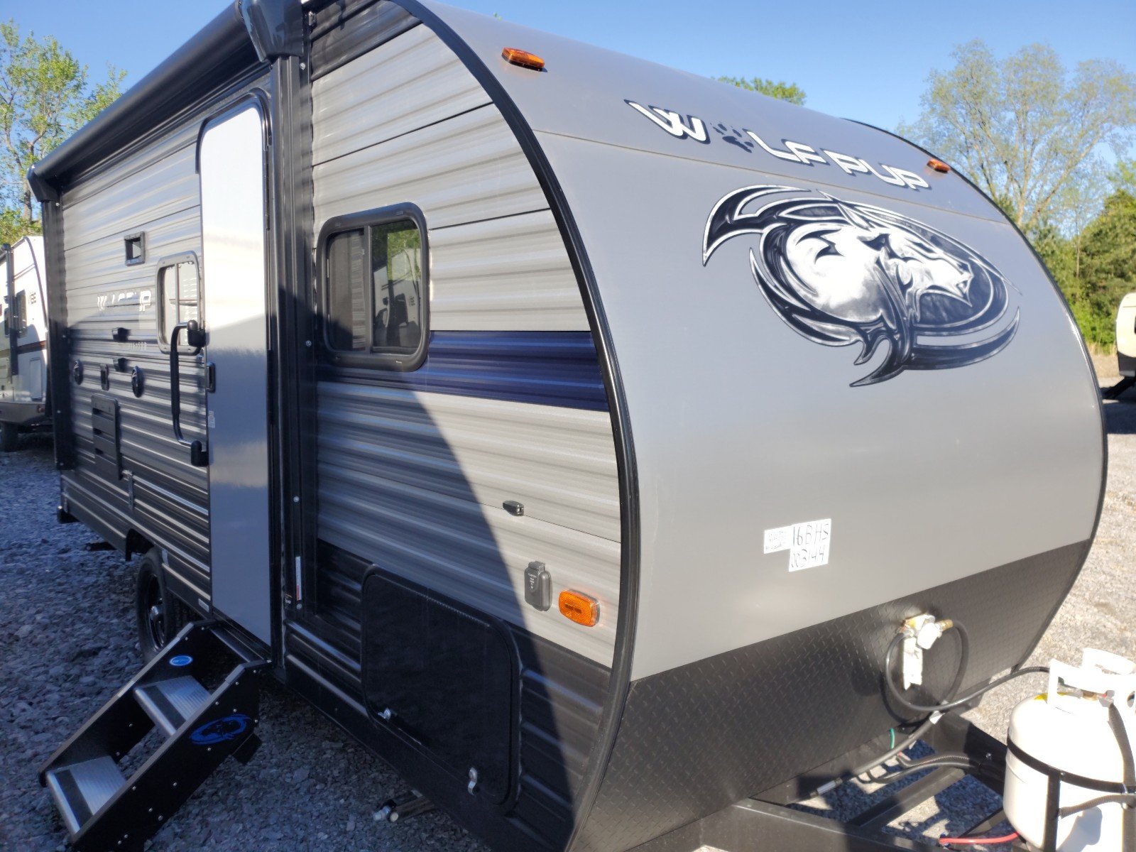 Sleep Under the Stars II-2019 Forest River Cherokee Grey WolfPup 16BHS