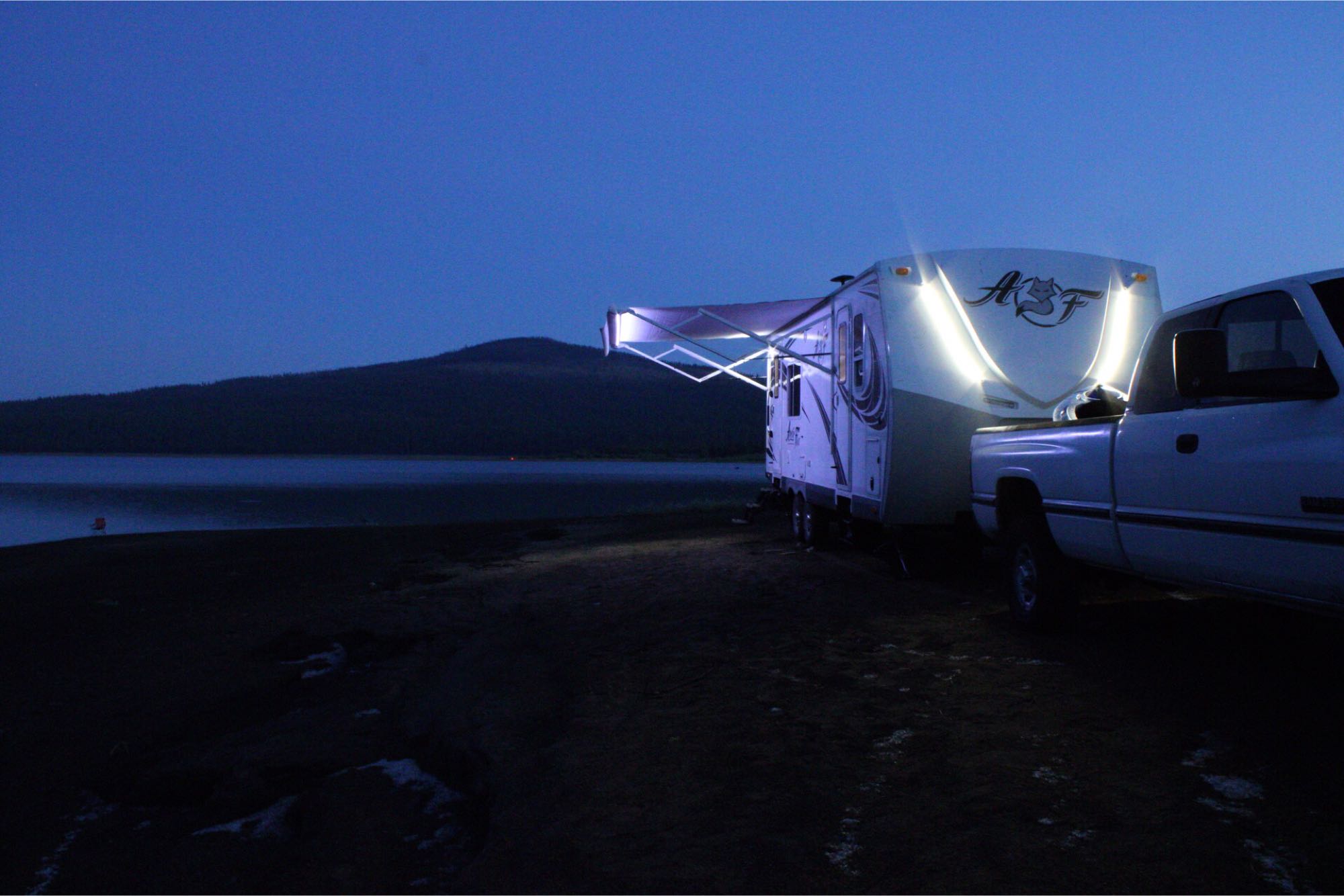 2019 arctic fox w25 Trailer Rental in Bend, OR | Outdoorsy