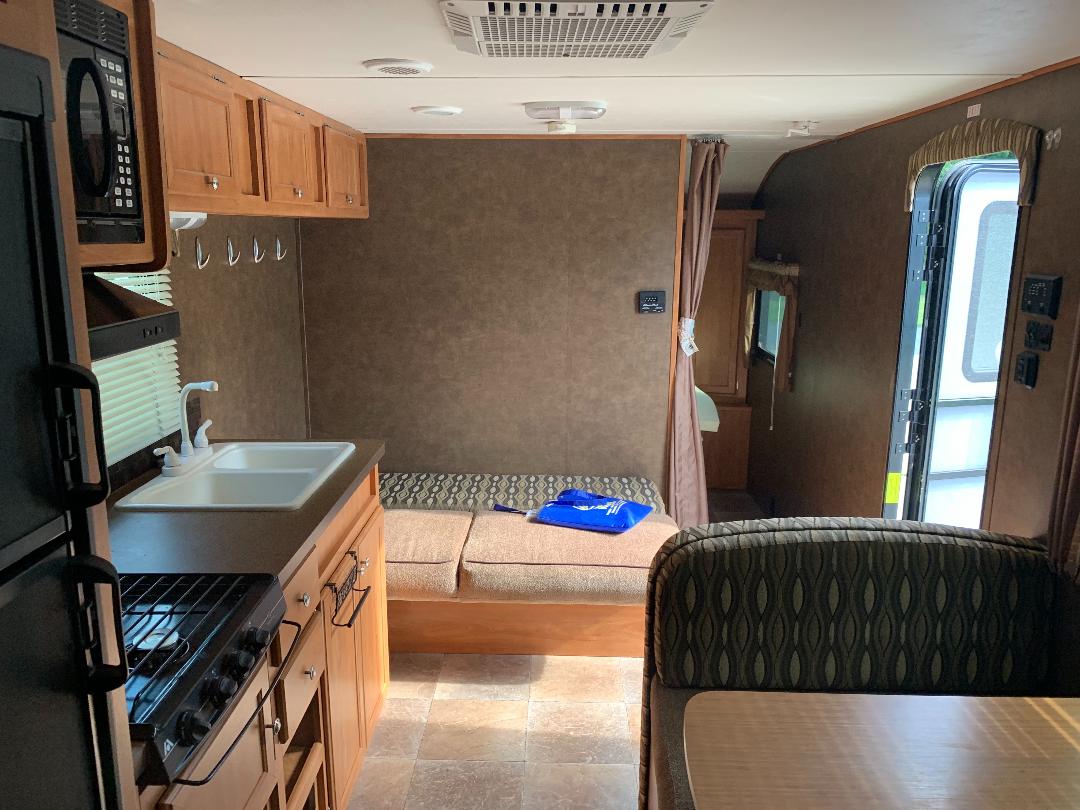 2014 Shasta Flyte Trailer Rental in Troutman, NC Outdoorsy