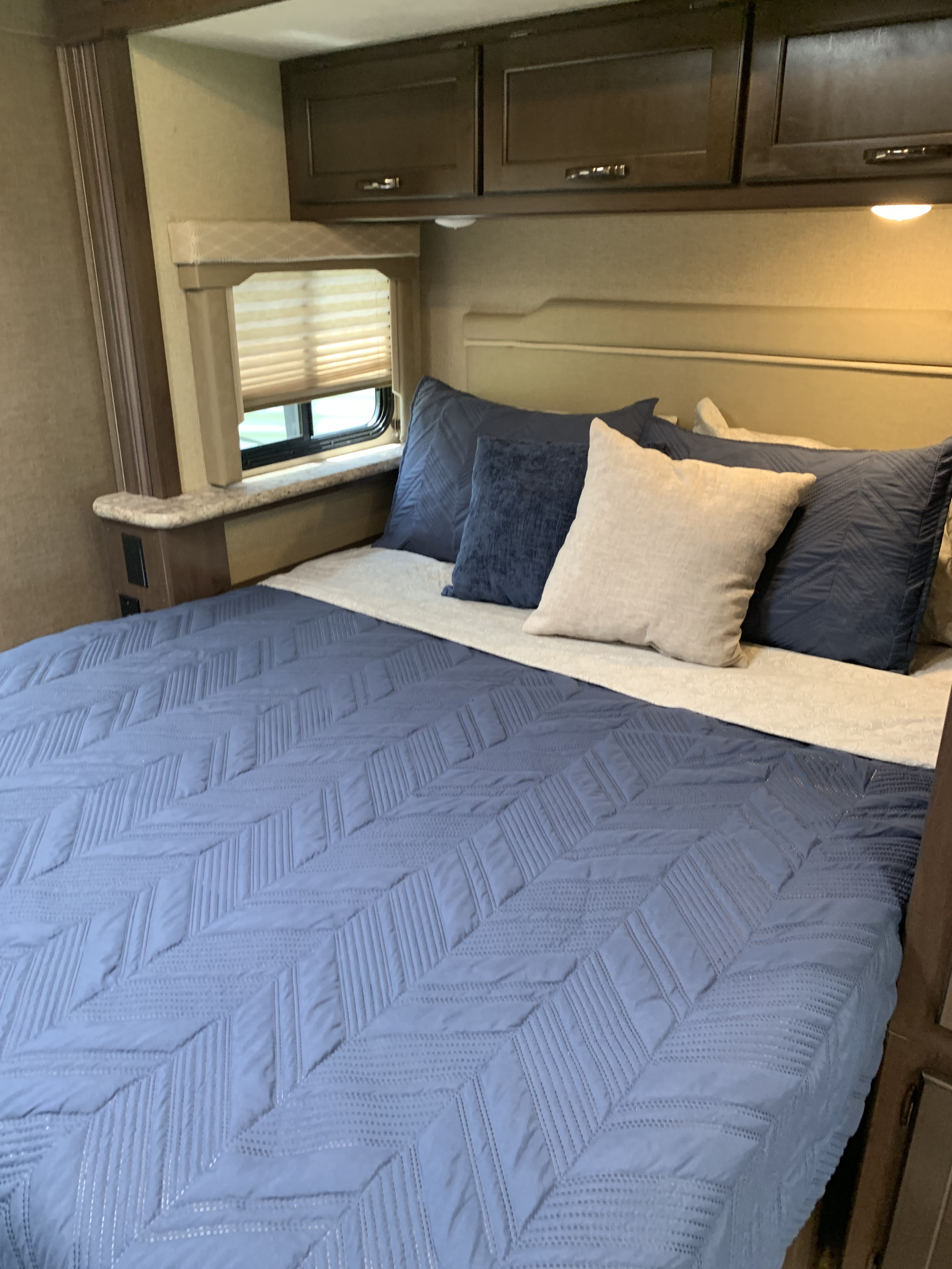 2019 Thor Motor Coach Freedom Elite Class C Rental in Micco, FL Outdoorsy
