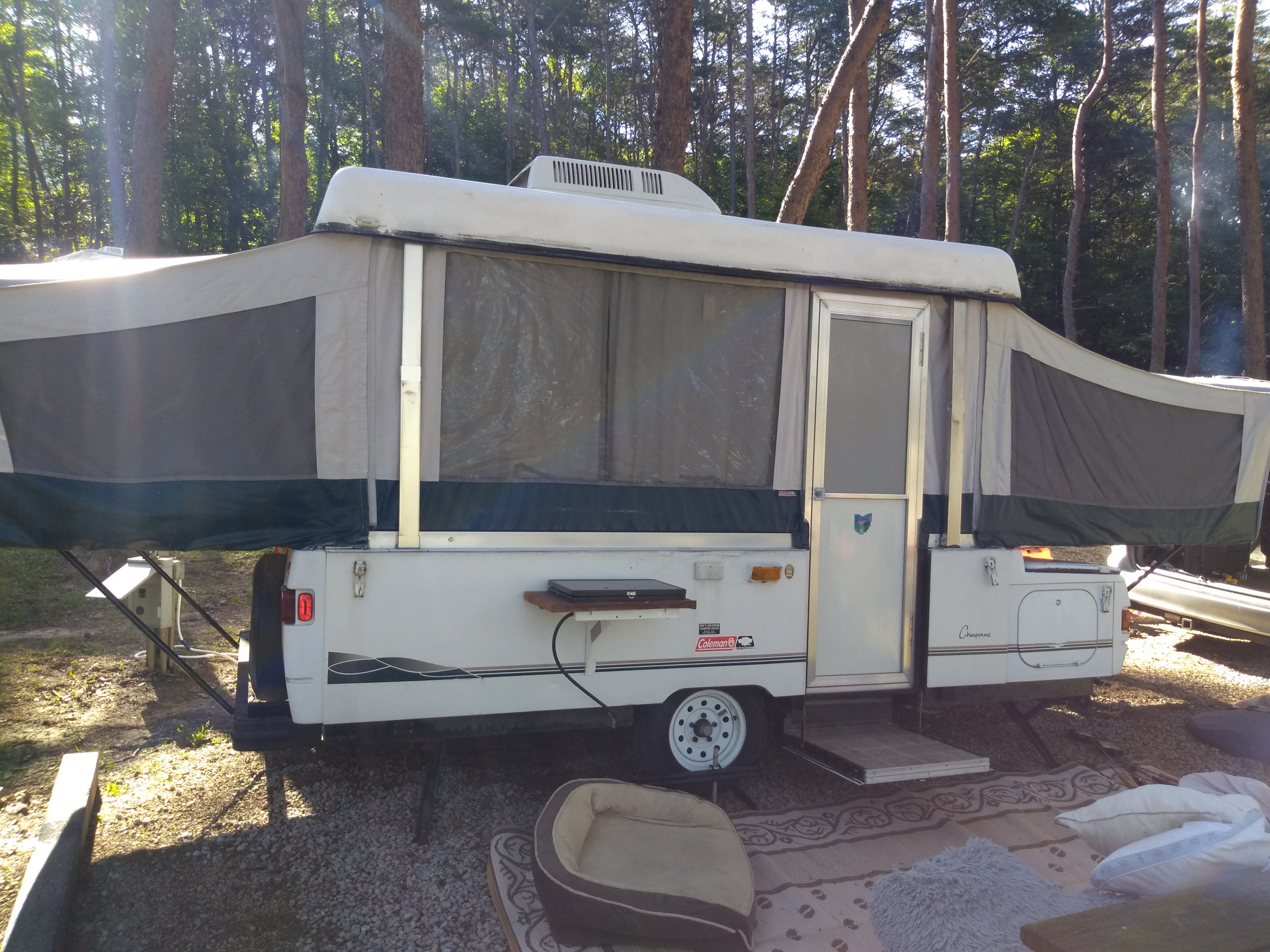 2000 coleman travel trailer