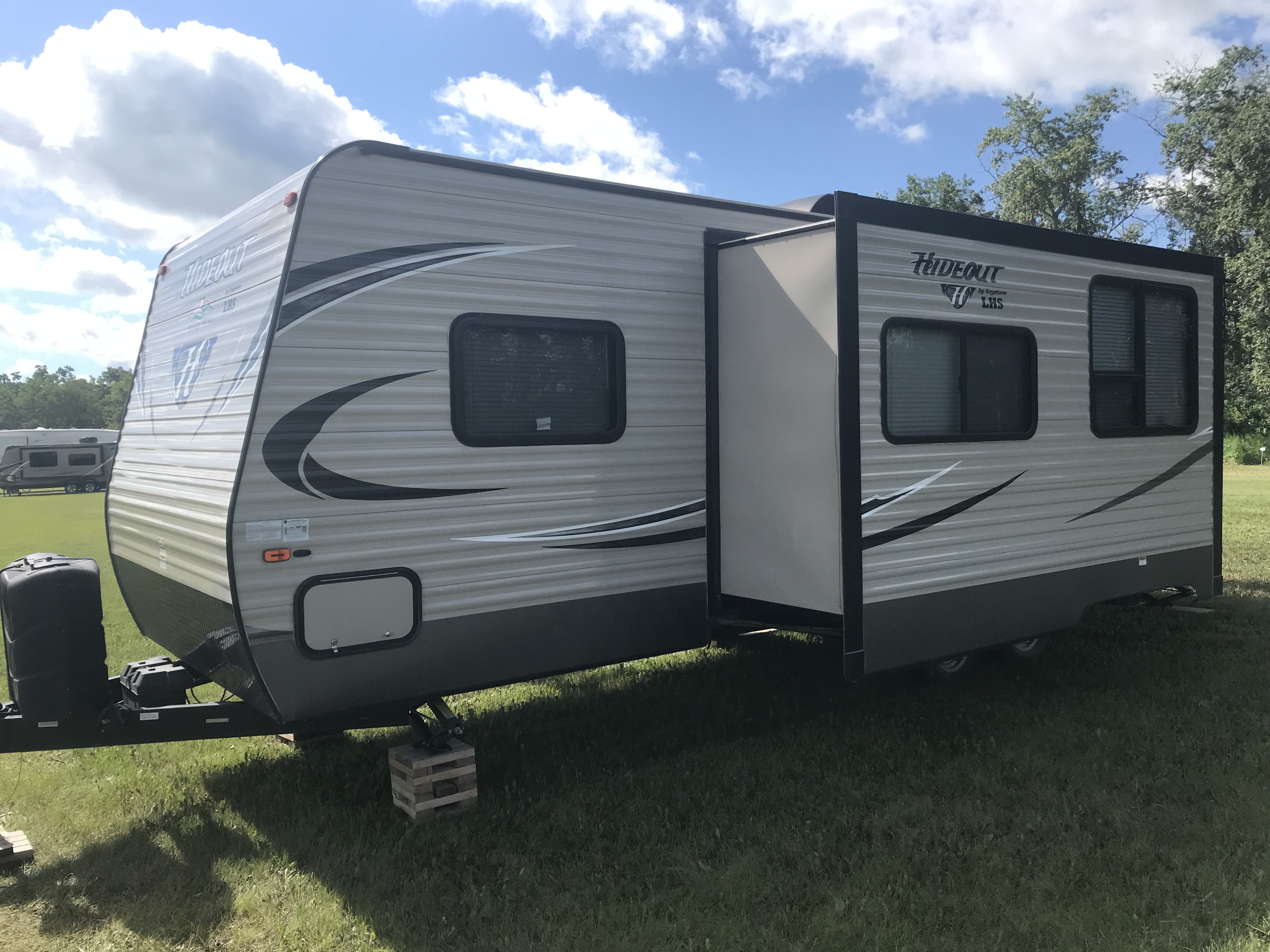 PERFECT FAMILY TRAVEL TRAILER!!