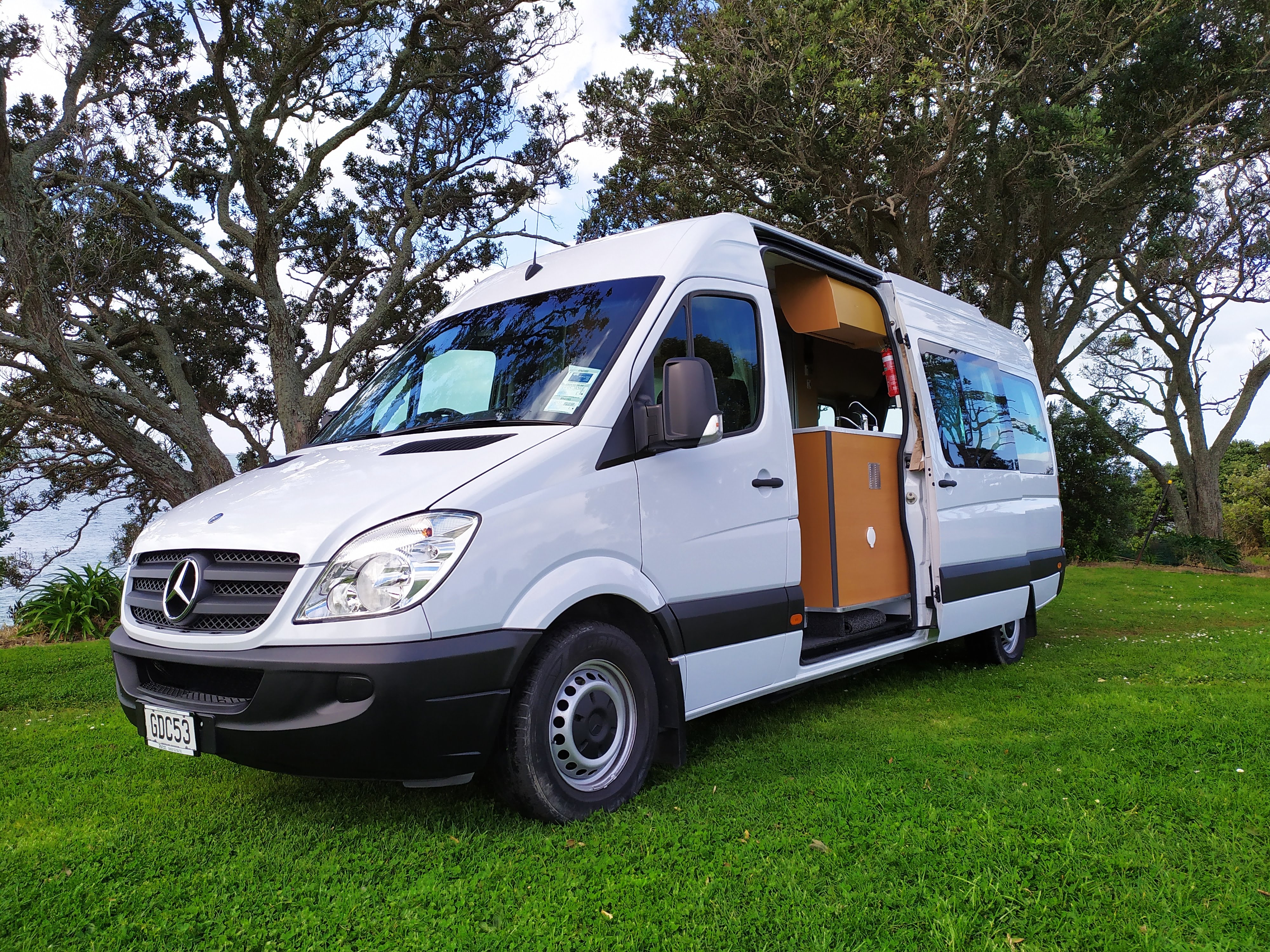 mercedes benz sprinter motorhome