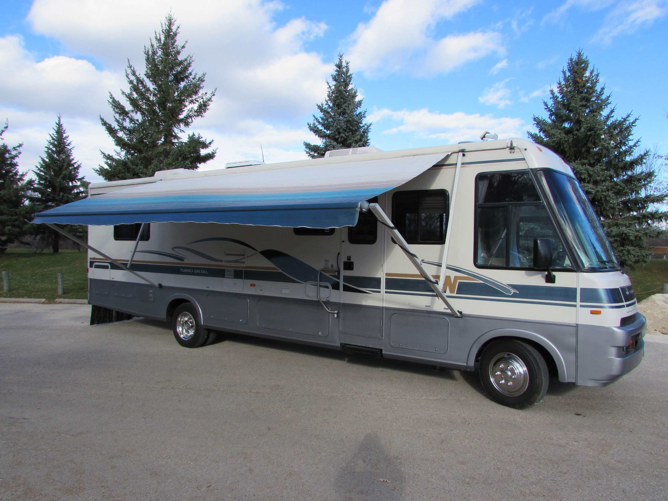 1996 Winnebago Adventurer Class A Rental in Chandler, AZ Outdoorsy