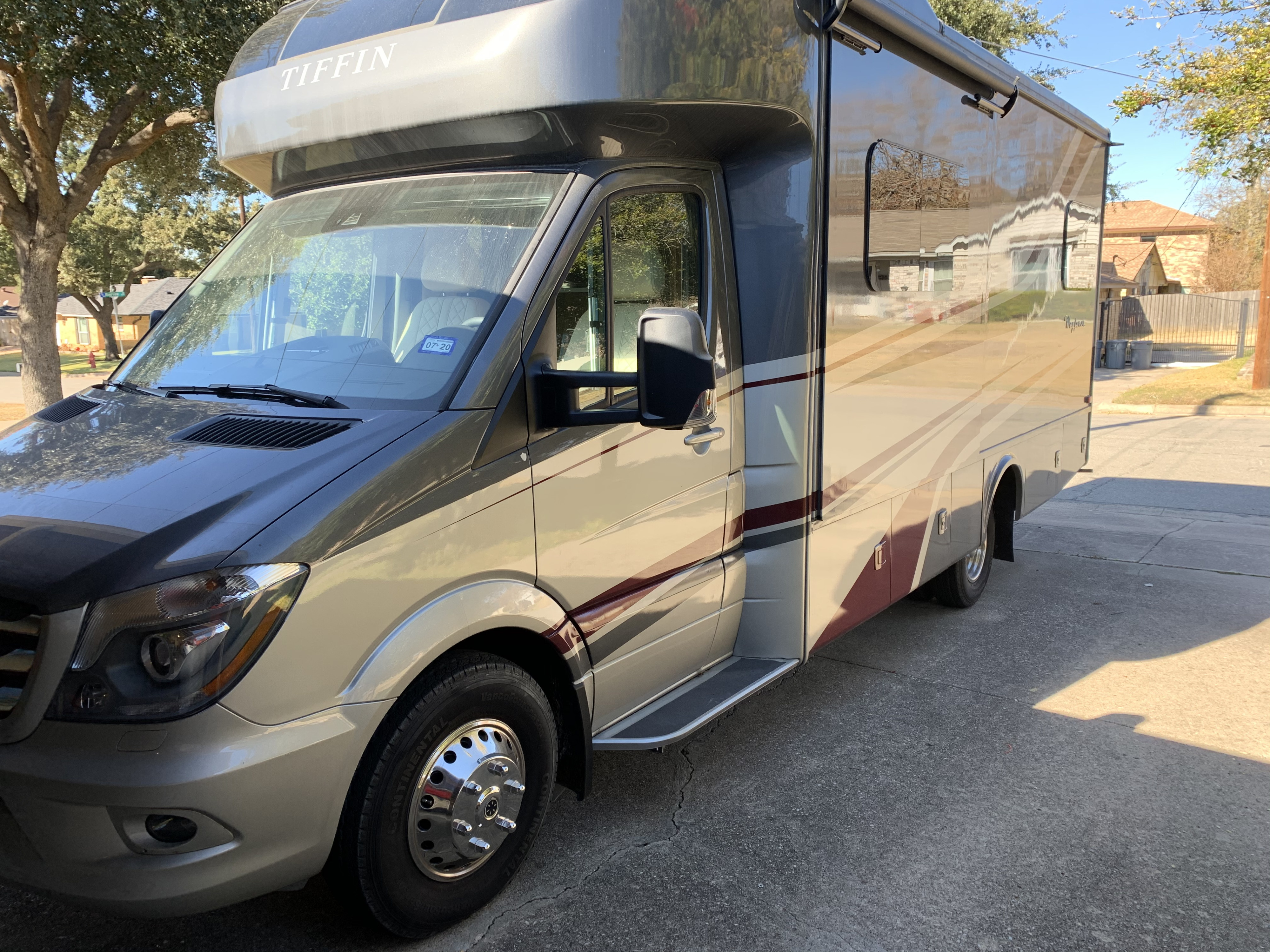 2019 tiffin motorhomes wayfarer 25qw