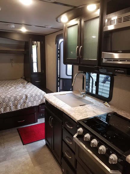 Travel trailer RV Rental 