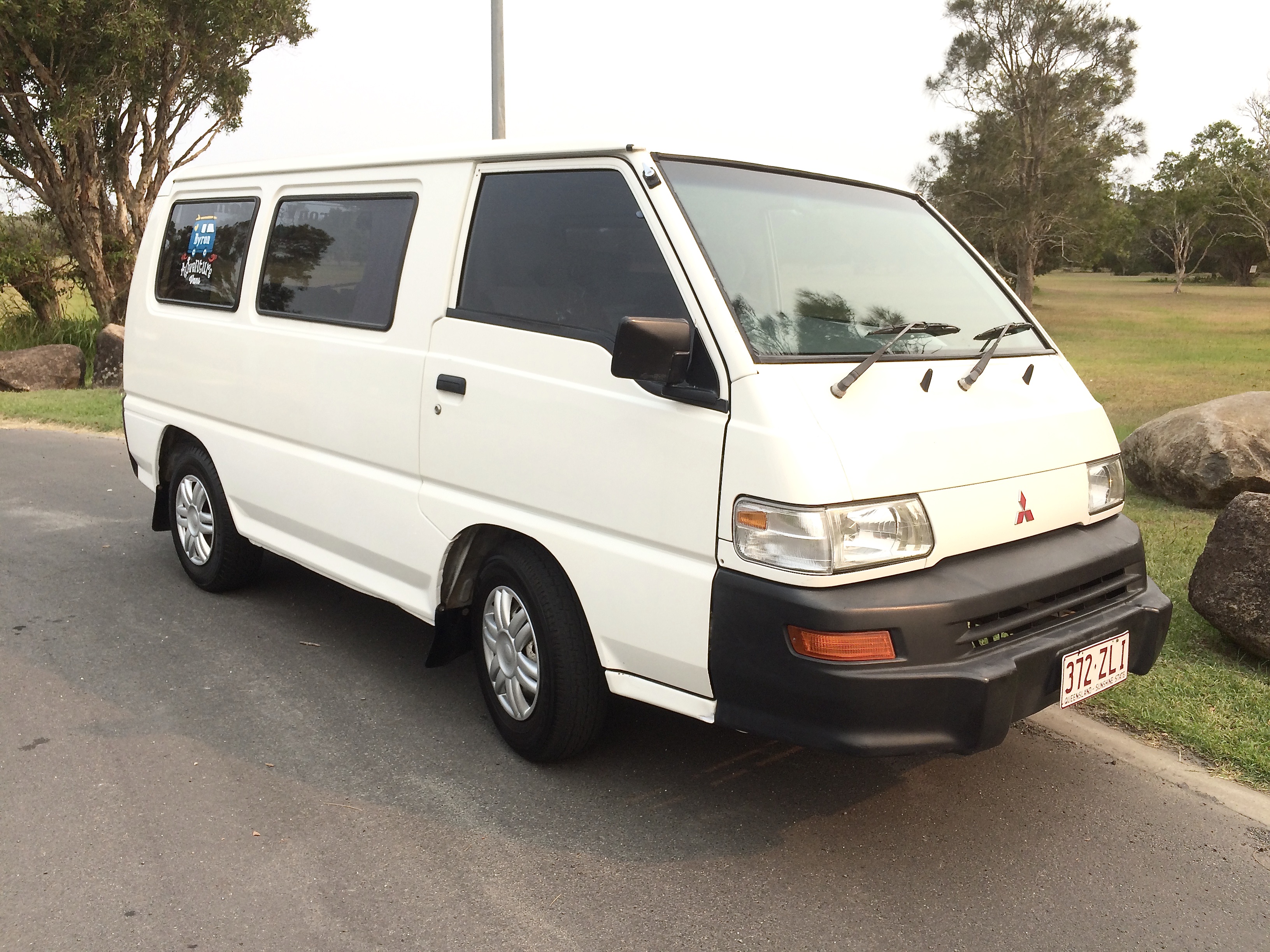 2001 mitsubishi express van