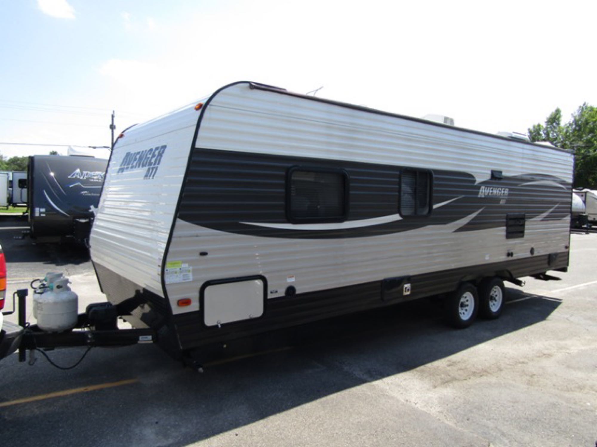 2016 Avenger prime time ati 26bb Trailer Rental in Cheyenne, WY | Outdoorsy