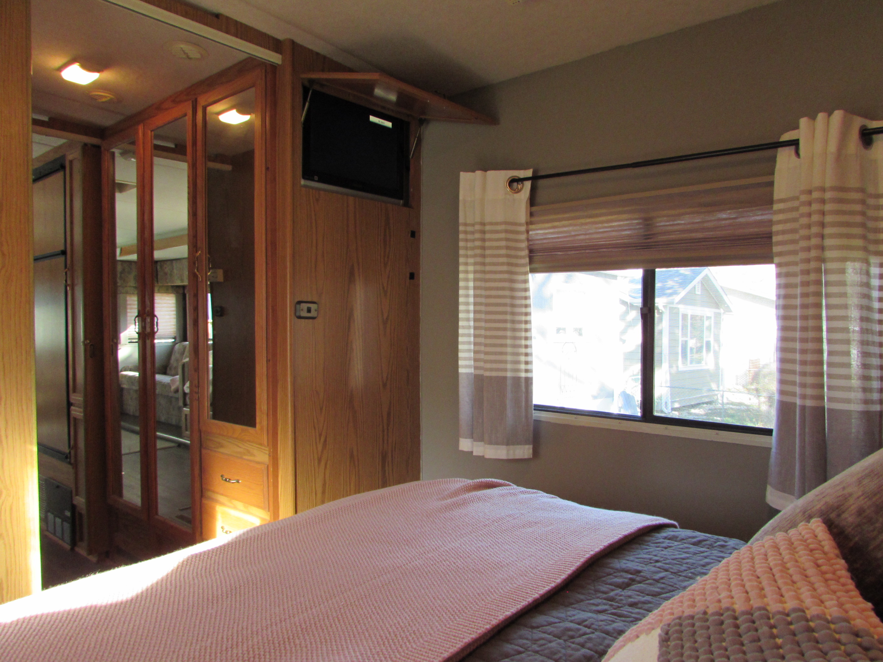 Winnebago Adventurer 1996