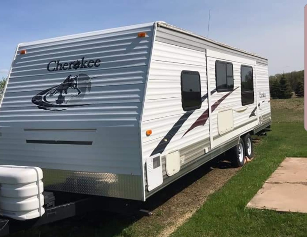 2005 Forest River Cherokee Grey Wolf Travel Trailer Rental in North Branch,  MN | Outdoorsy