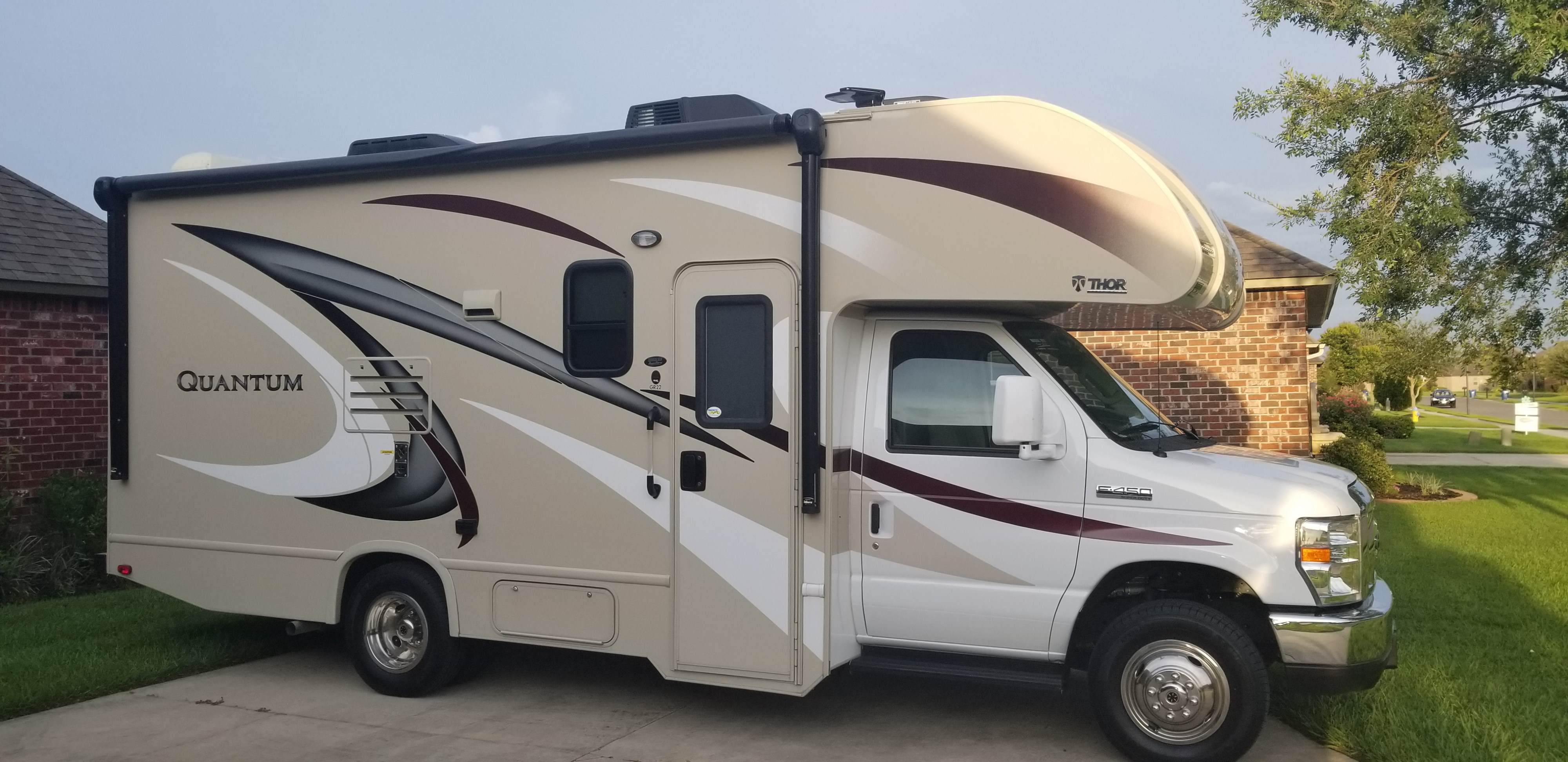 2017 Thor Motor Coach FORD 450E Class C Rental in Addis, LA Outdoorsy