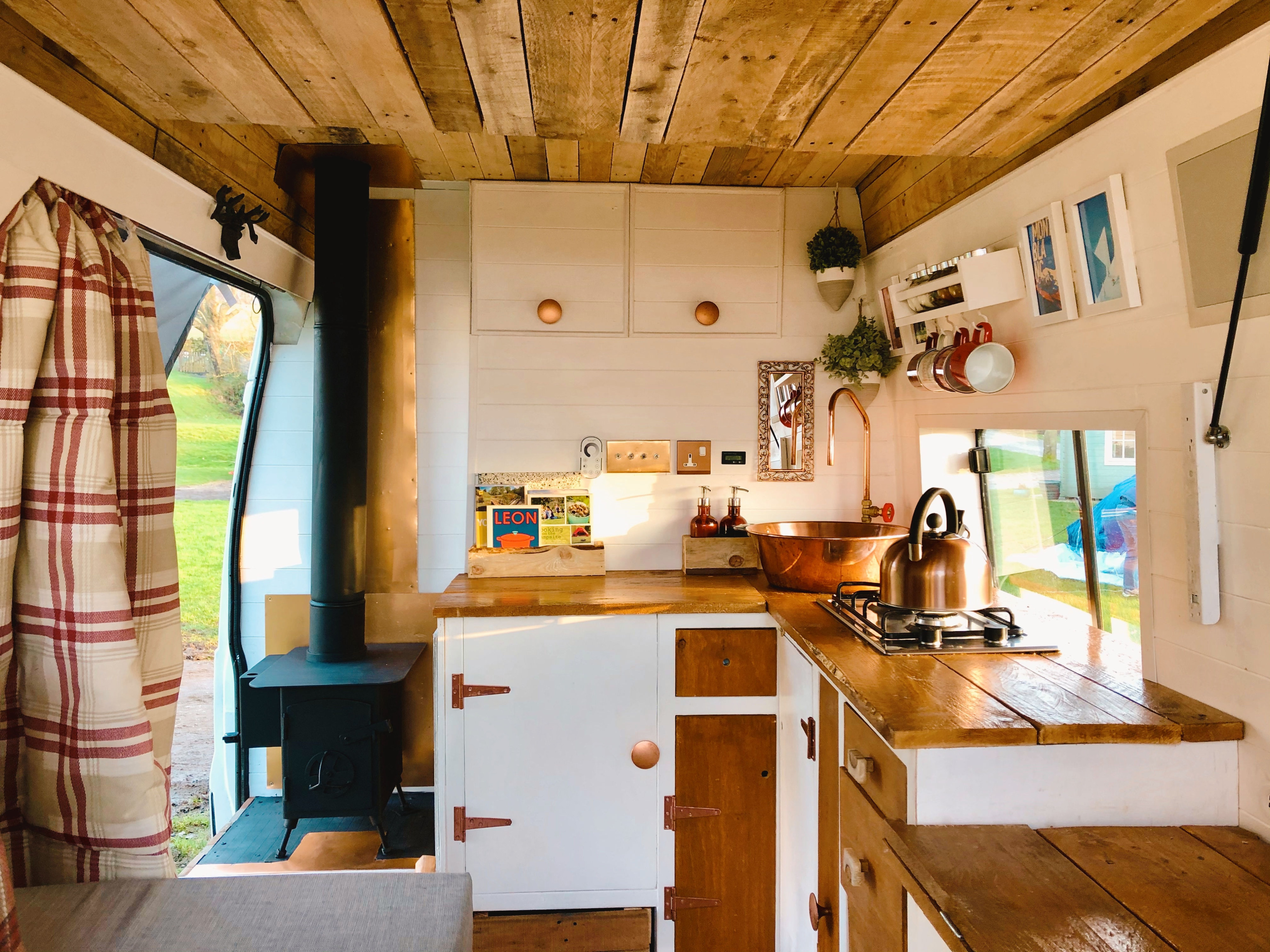 Mont Blanc campervan for hire, Sheffield - Quirky Campers