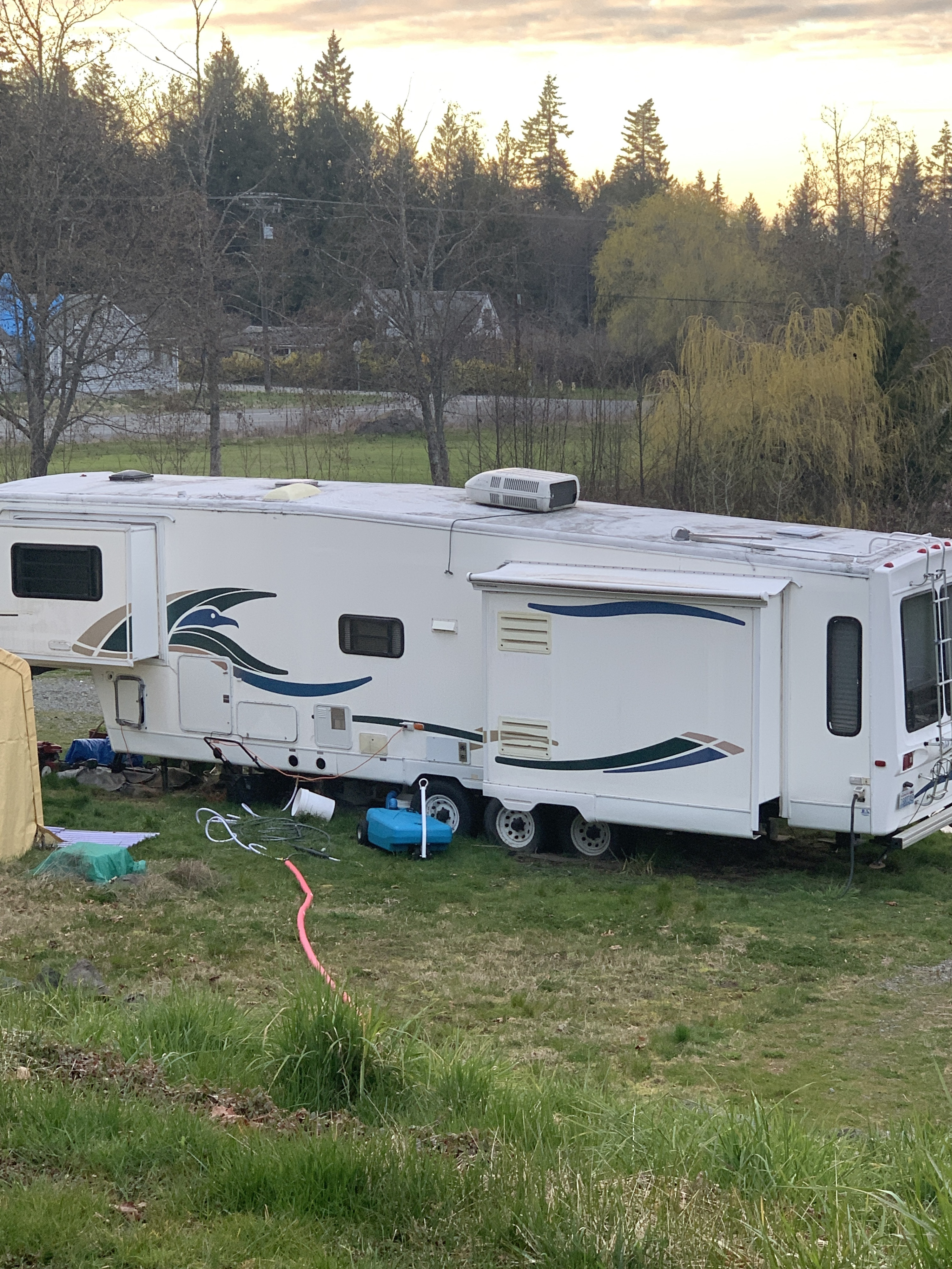 2000 Ace Camper Trailers Custom Offroad Trailer Rental in Port Angeles