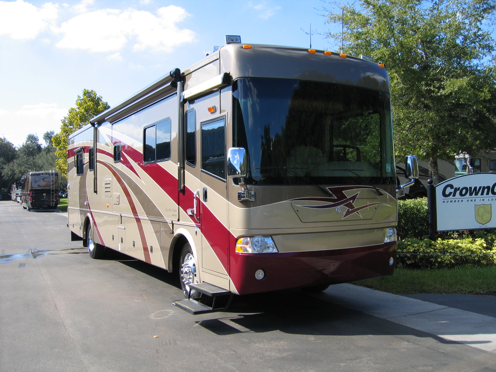 2006 Country Coach Inspire 360 Class A Rental in Lenoir
