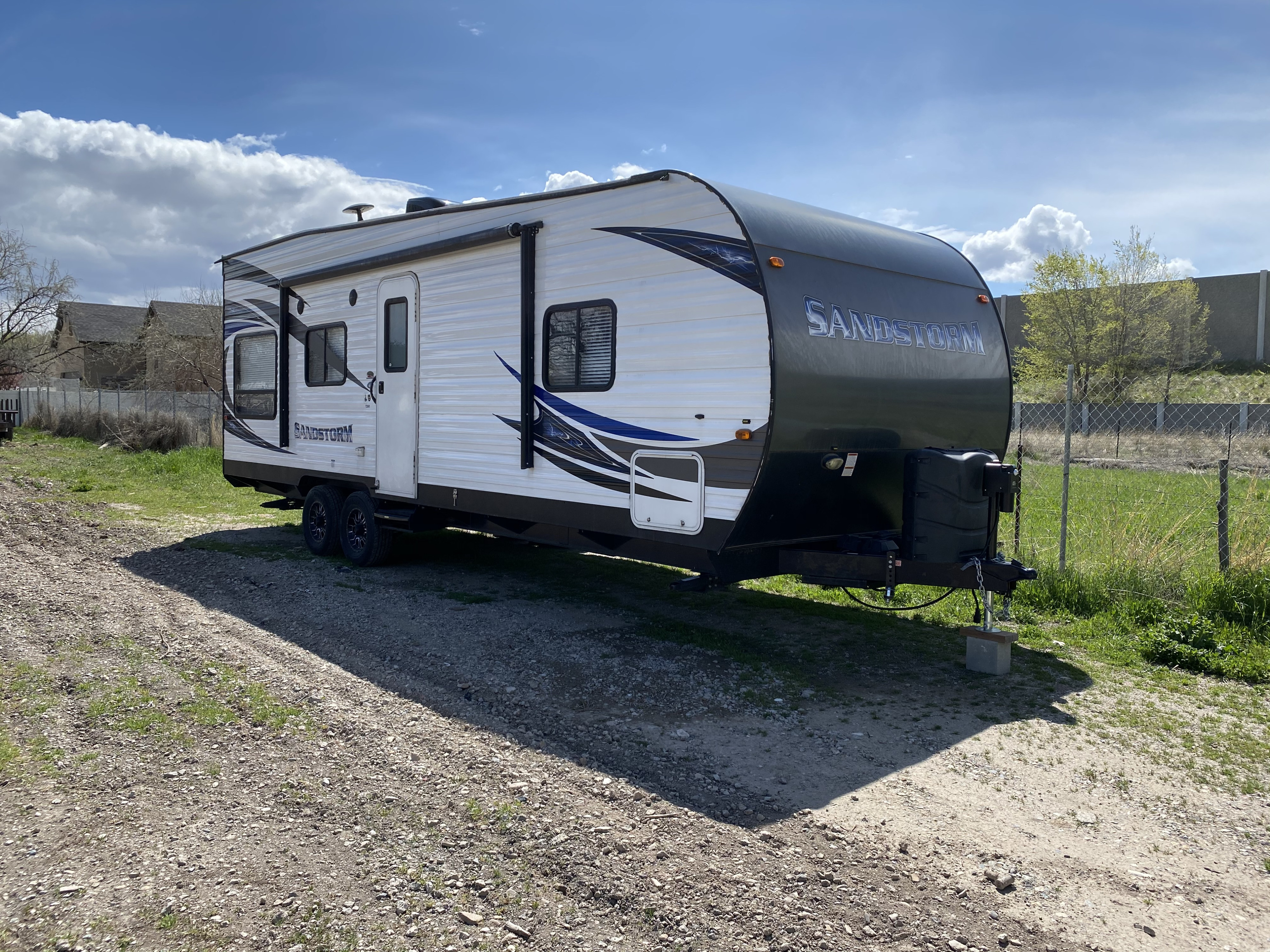 Toy hauler RV Rental 