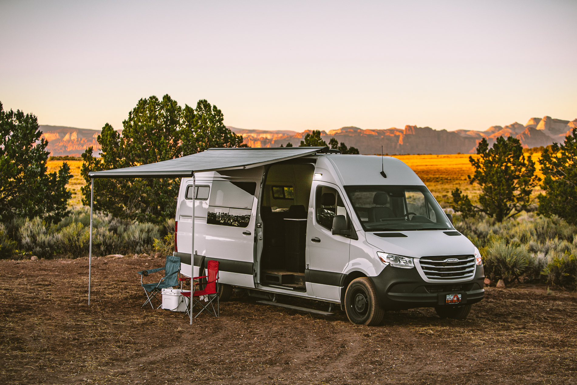 freightliner sprinter camper