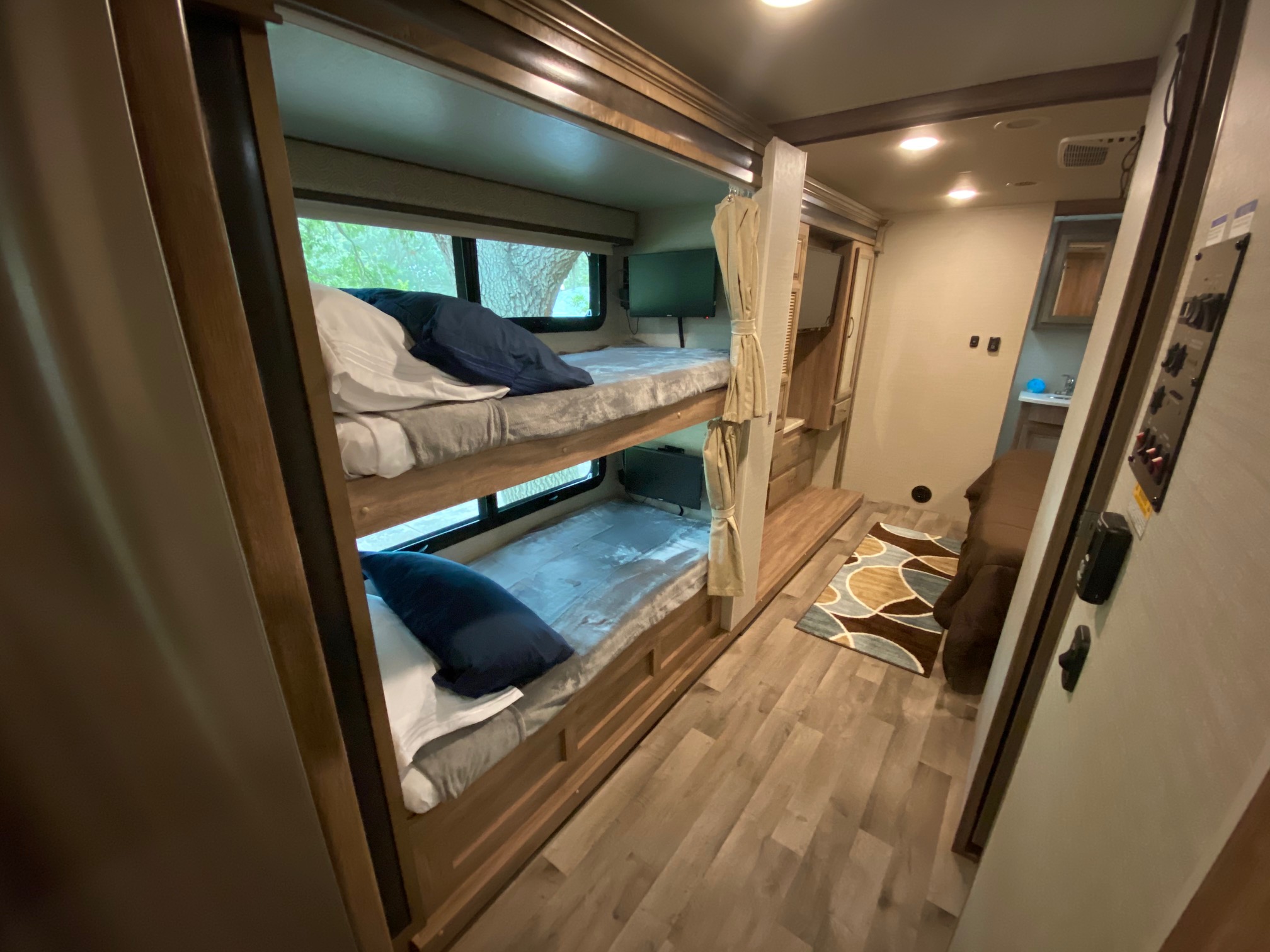 Jayco Precept 2019