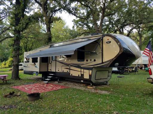 2017 Coachman Brookstone 395RL Fifth wheel Rental in Bend OR