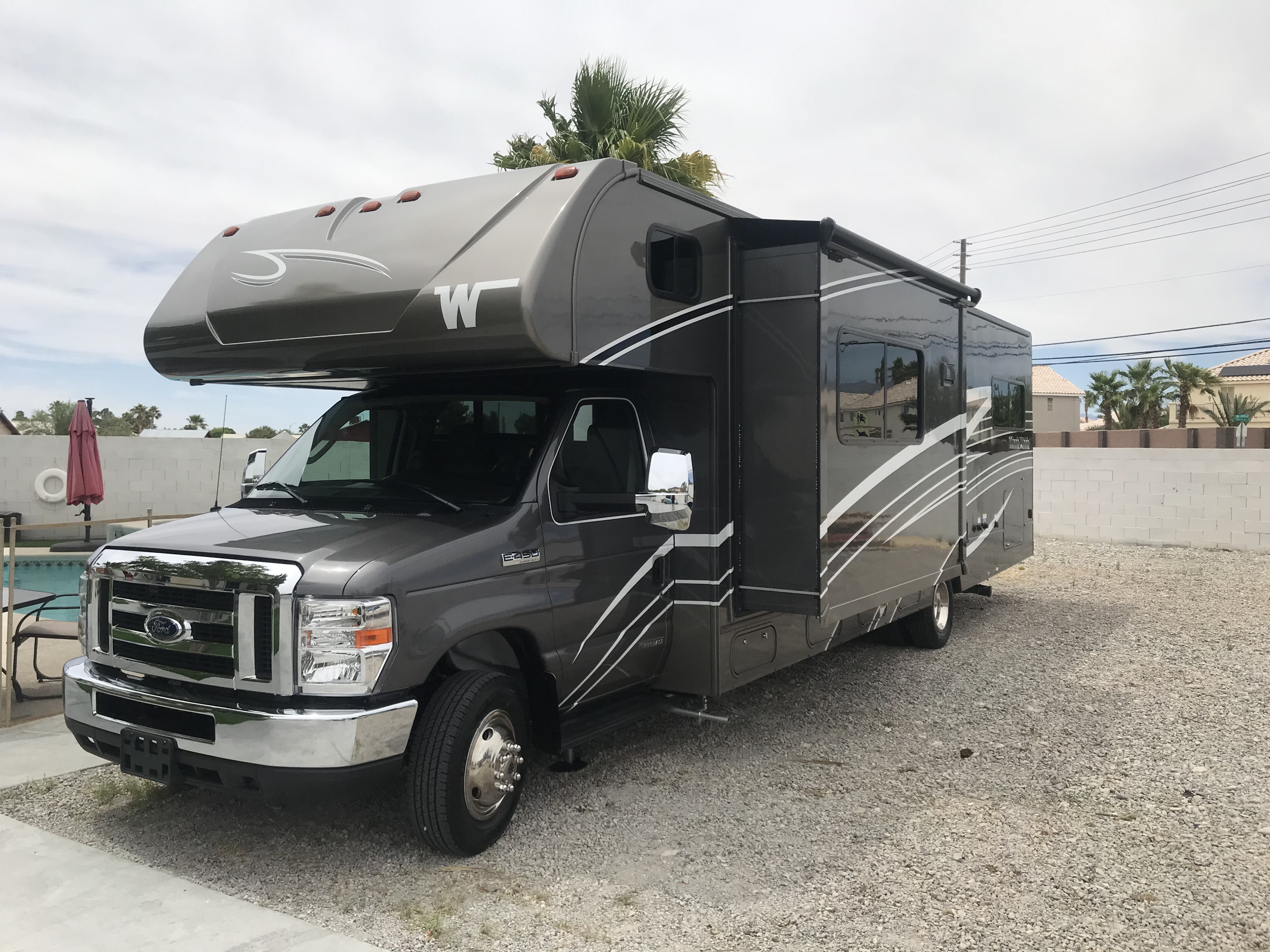 2020 Winnebago Minnie Winnie Class C Rental in Las Vegas, NV Outdoorsy