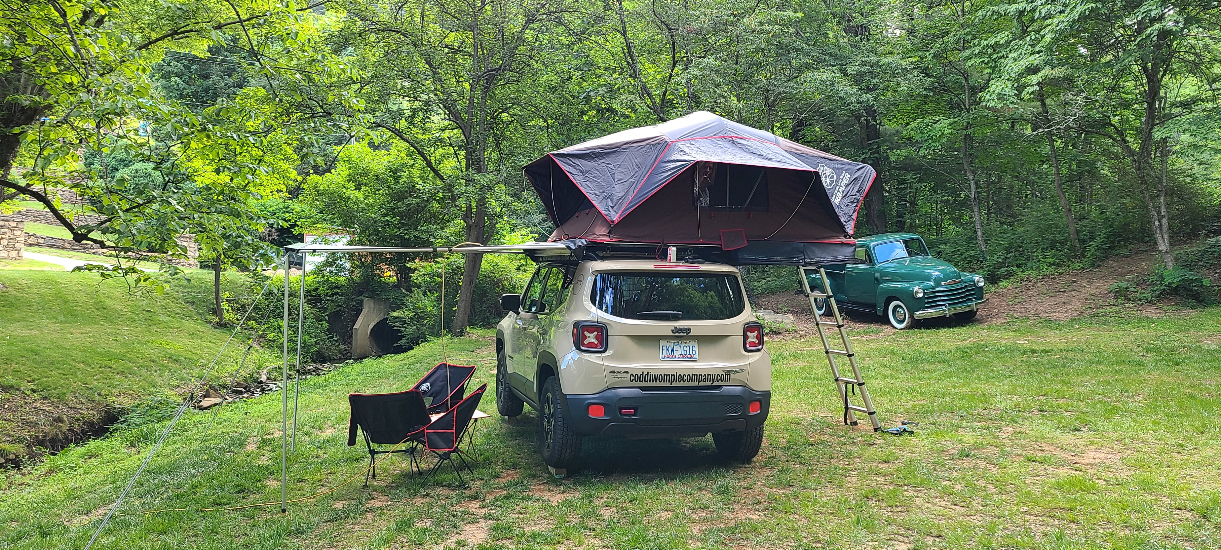 tente aluminium OVS XD Lhotse Clamshell Aluminum Roof Top Tent Flavour:Banana Choc Chip essential factors for plant Fantasticks St. Johann in Tirol