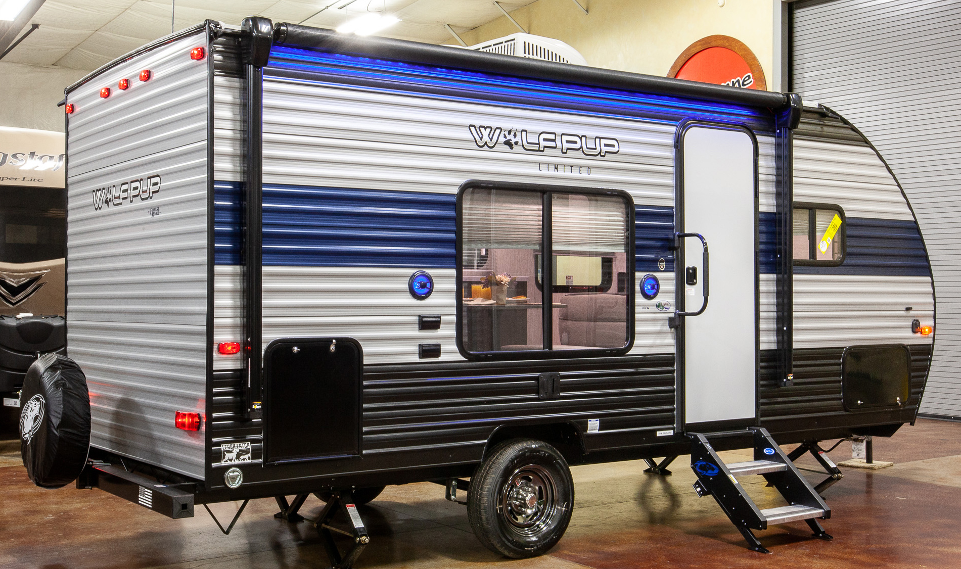 Travel trailer RV Rental 
