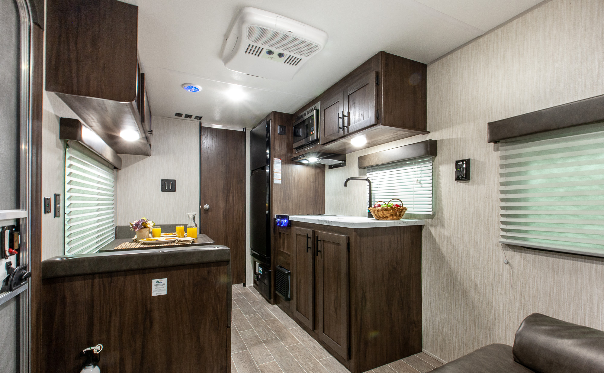 Travel trailer RV Rental 