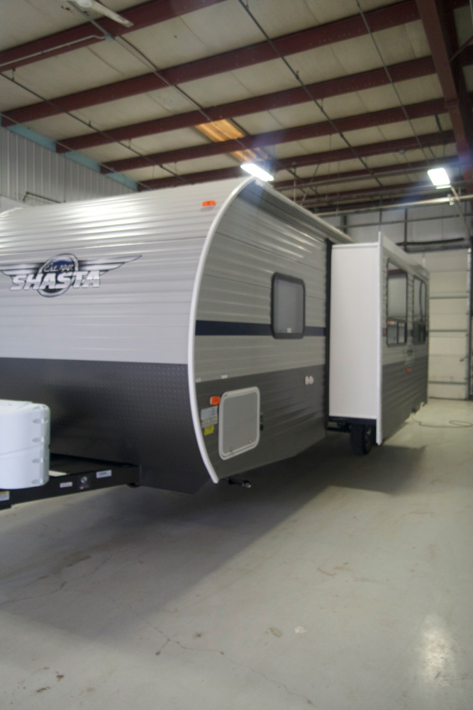 2020 Shasta 26DB