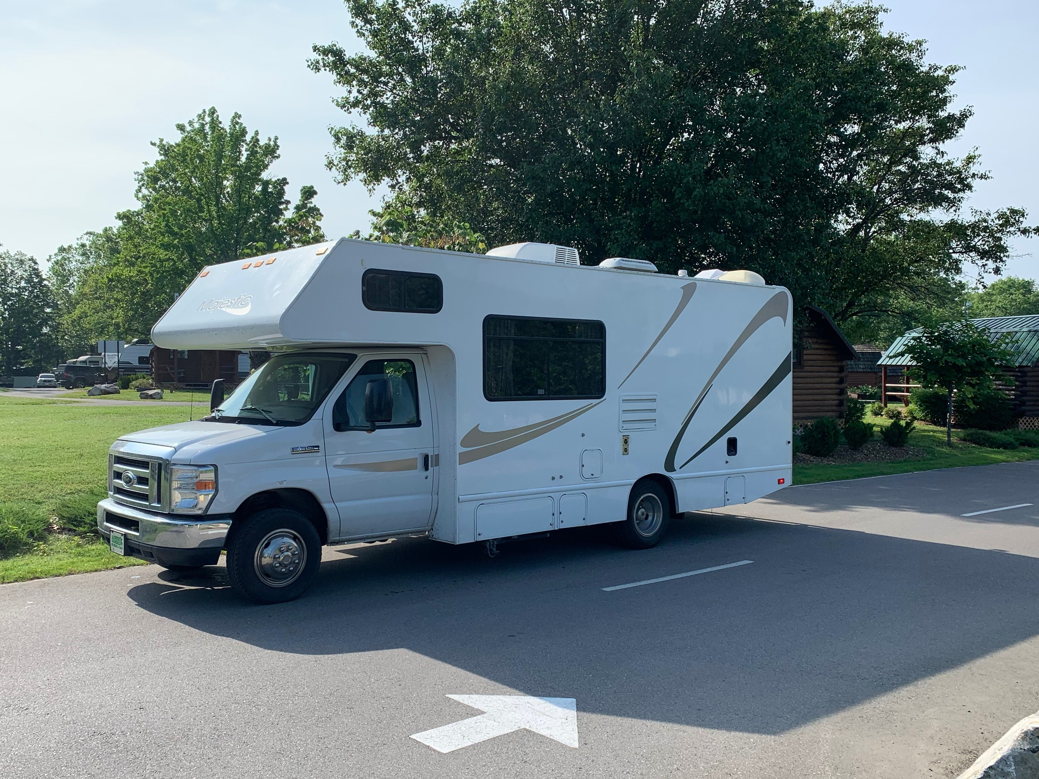 2015 Four Winds Majestic 23A. Ready for your next adventure !