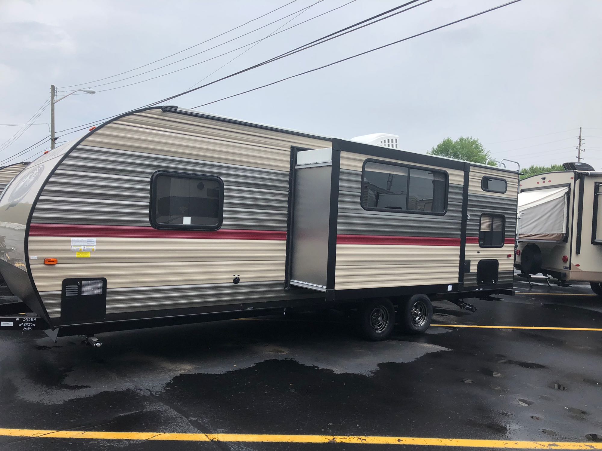 Grey Wolf Travel Trailer Sleeps 9