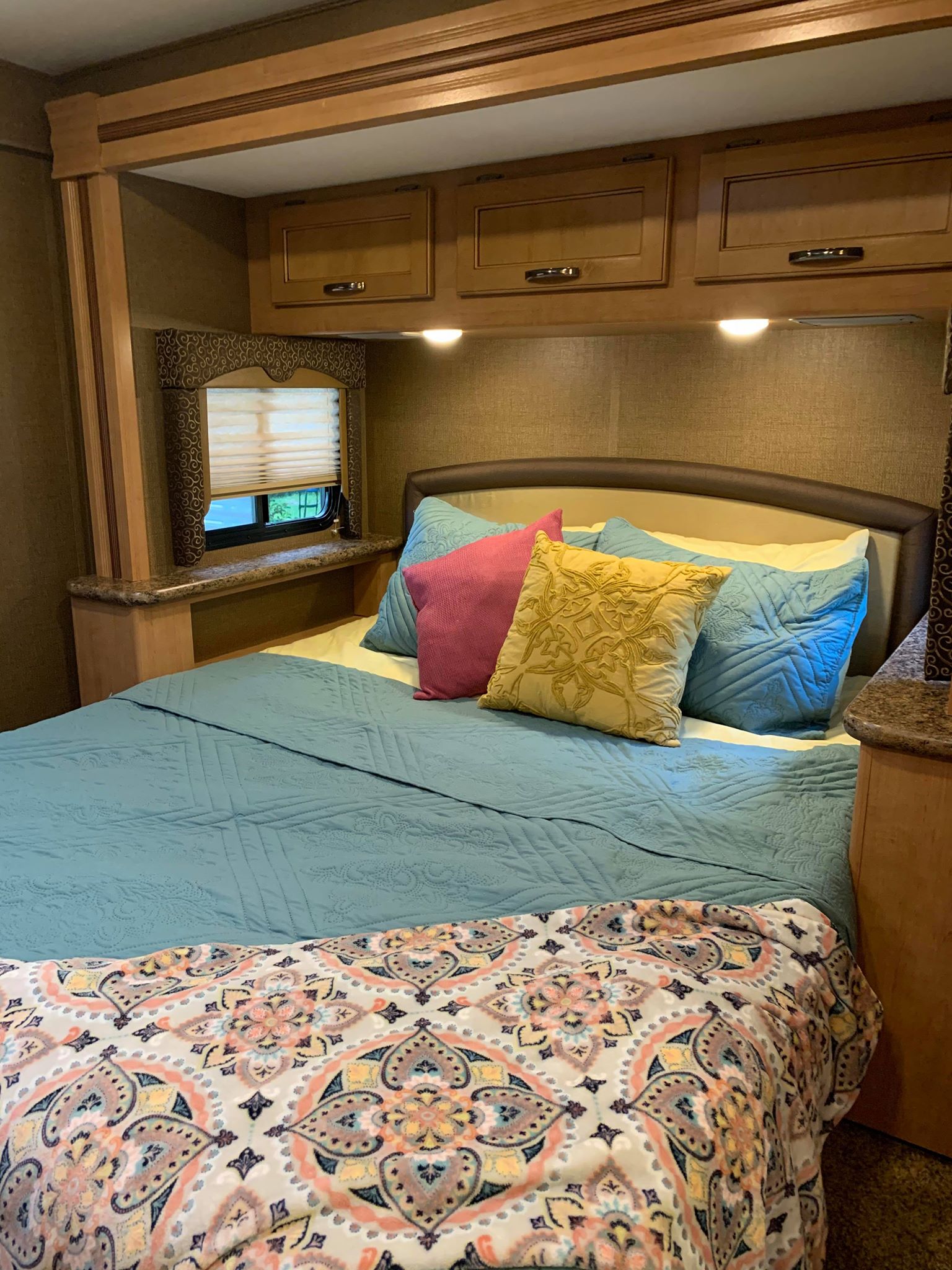 2017 Thor Motor Coach Freedom Elite Class C Rental in Micco, FL Outdoorsy