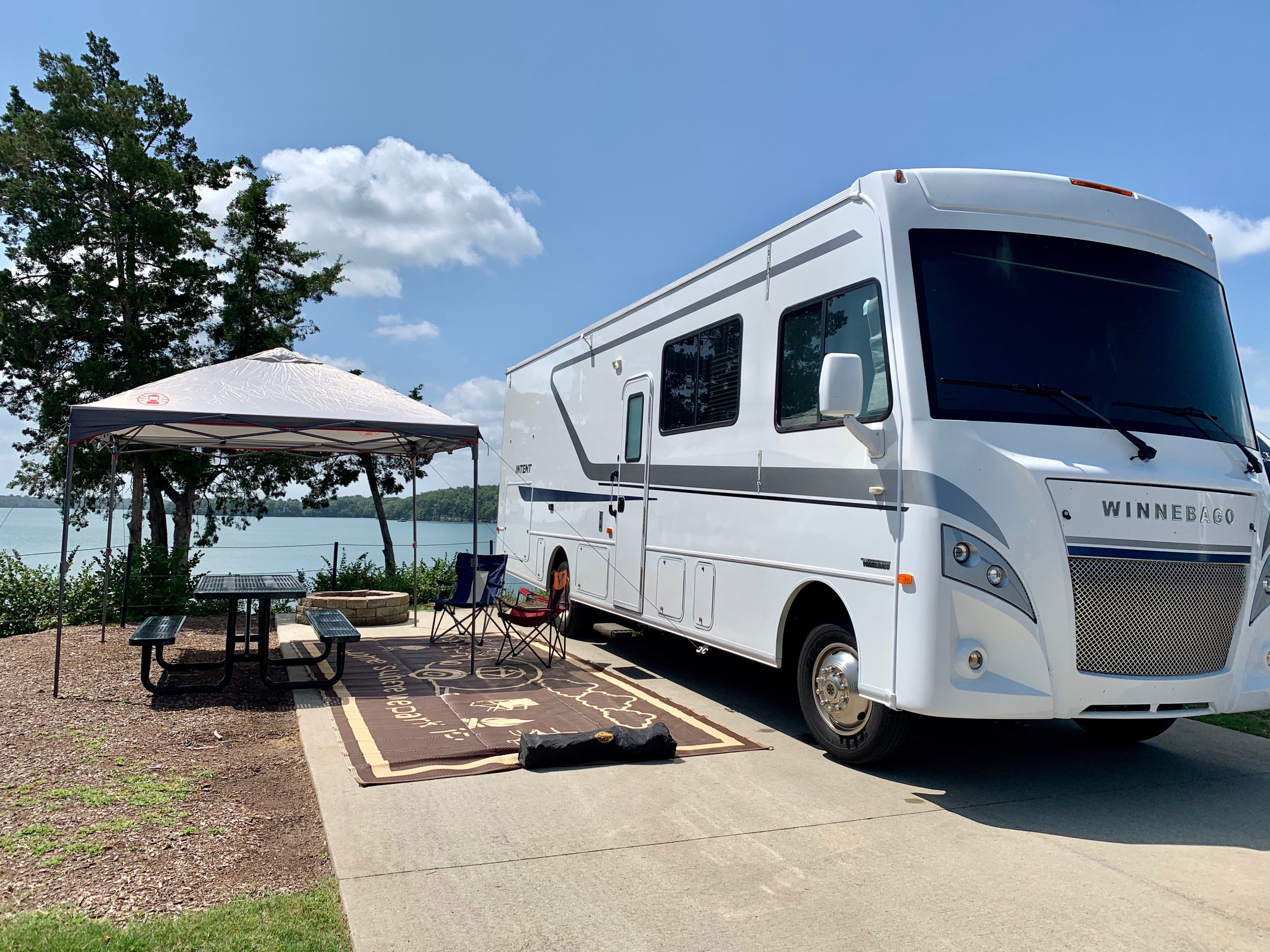 2019 Winnebago Winnebago Class A Rental in Jacksonville, FL Outdoorsy