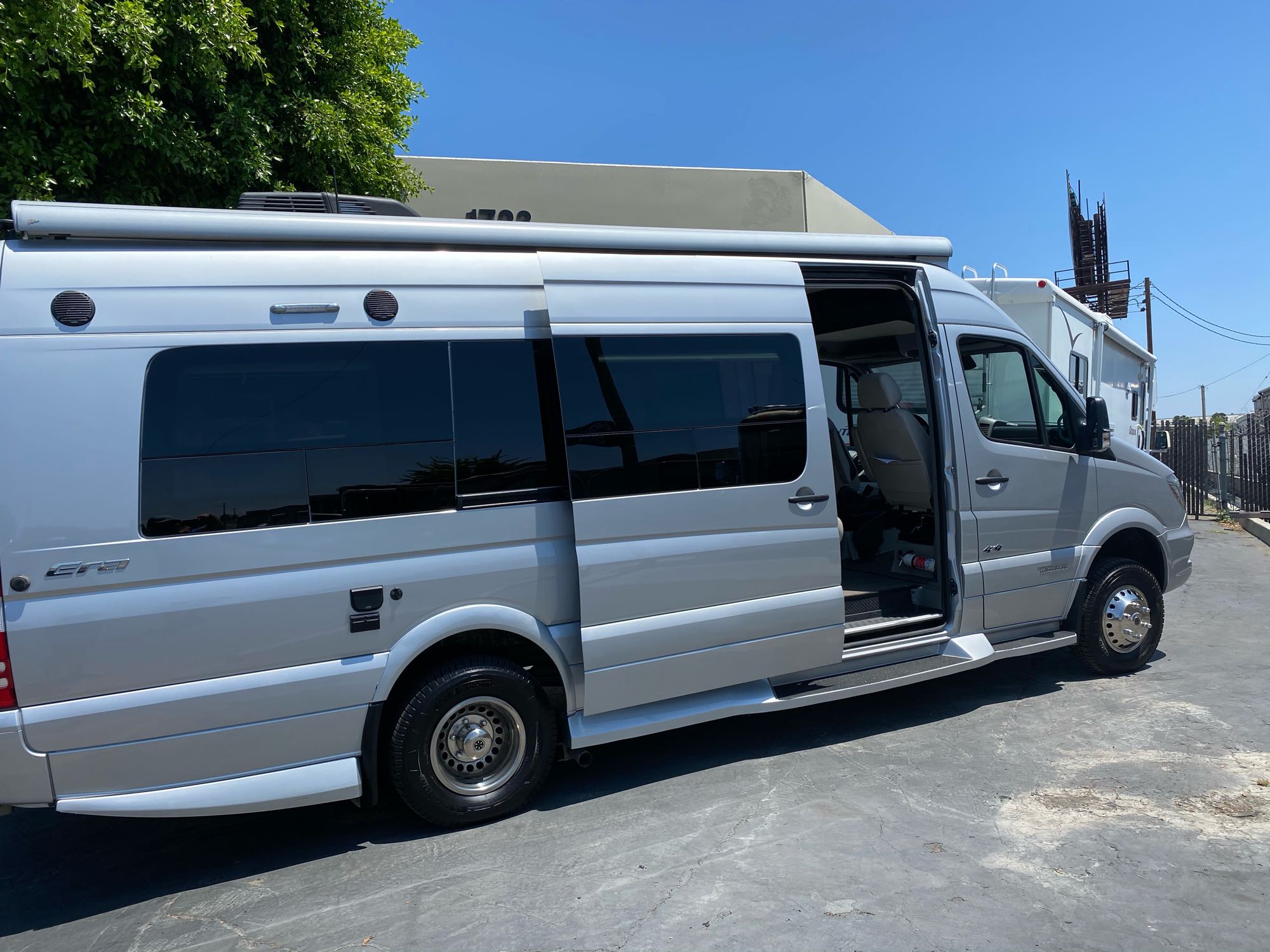 2019 Winnebago Era 4x4 Class B Rental in Ventura, CA Outdoorsy