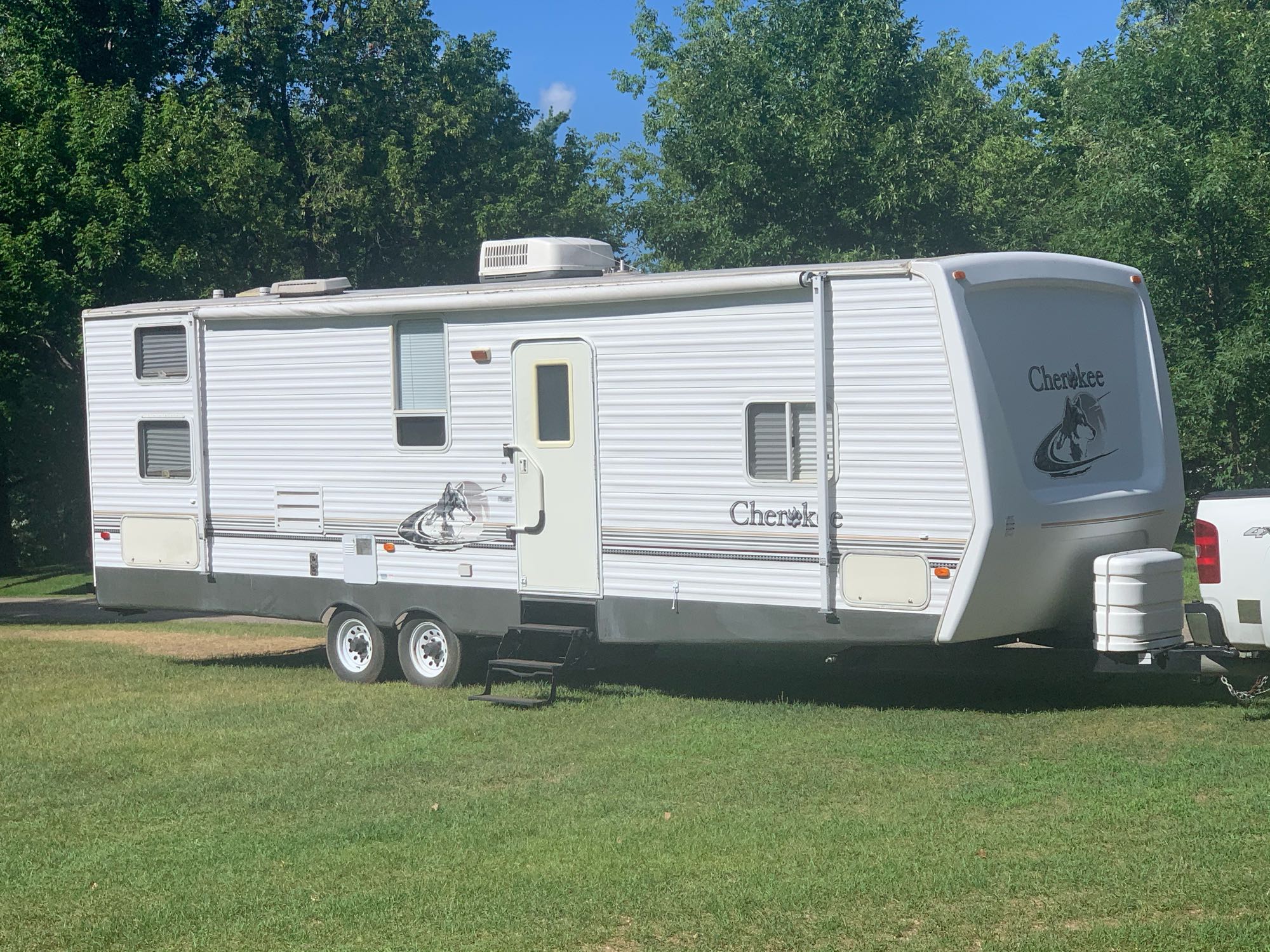 2004 Bunkhouse Camper Trailers 29Z Trailer Rental in Elk River, MN