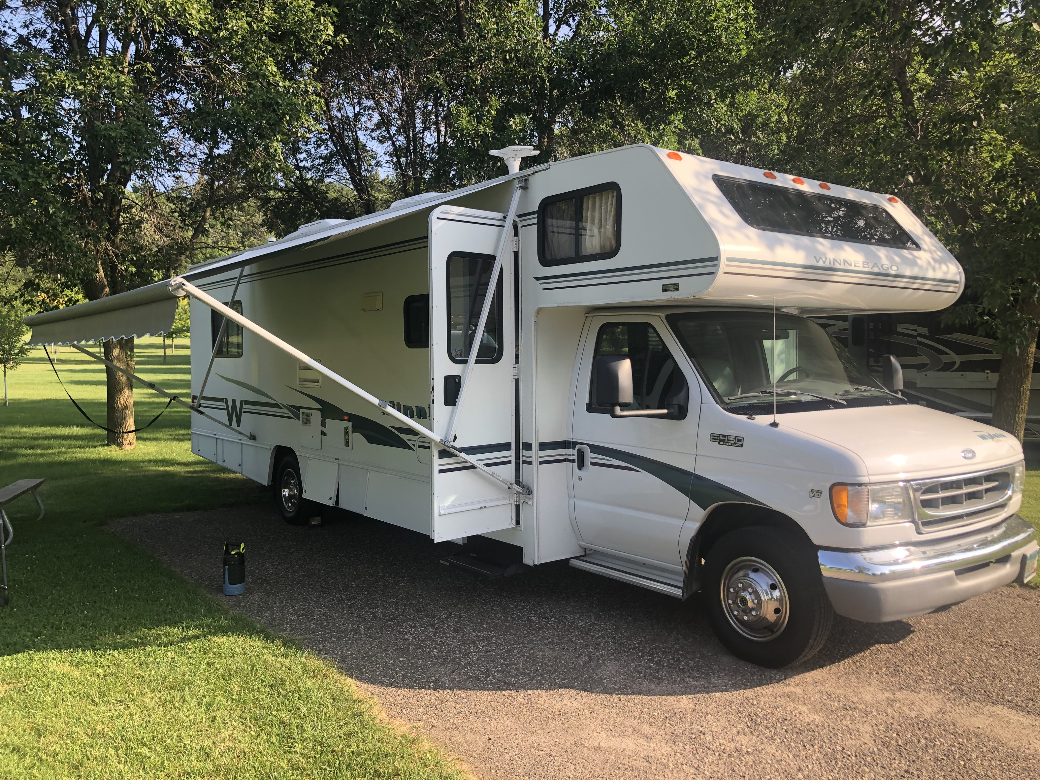 2002 Winnebago Minnie Winnie Class C Rental In Hudson Wi